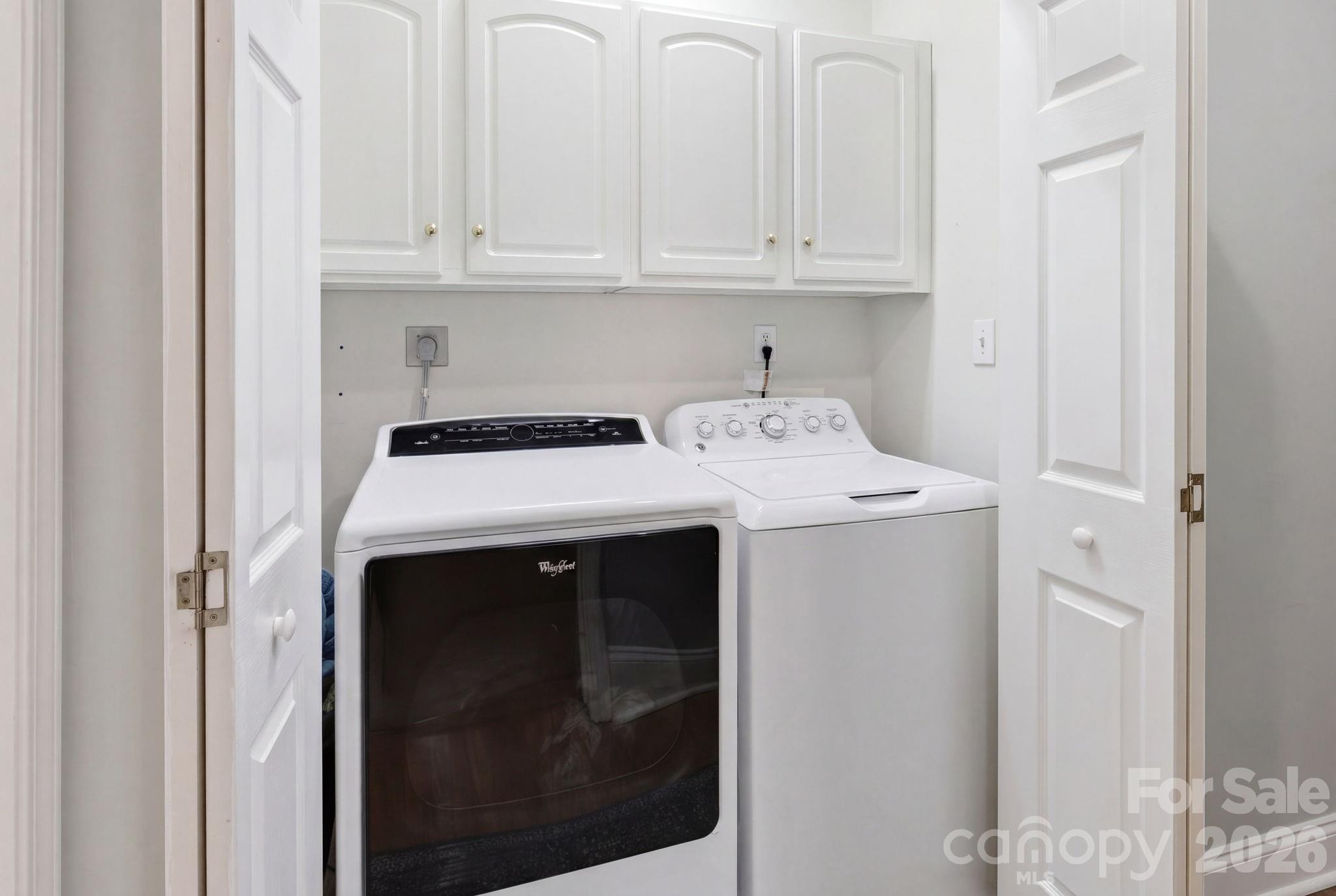 5227 Foley Drive — Hickory