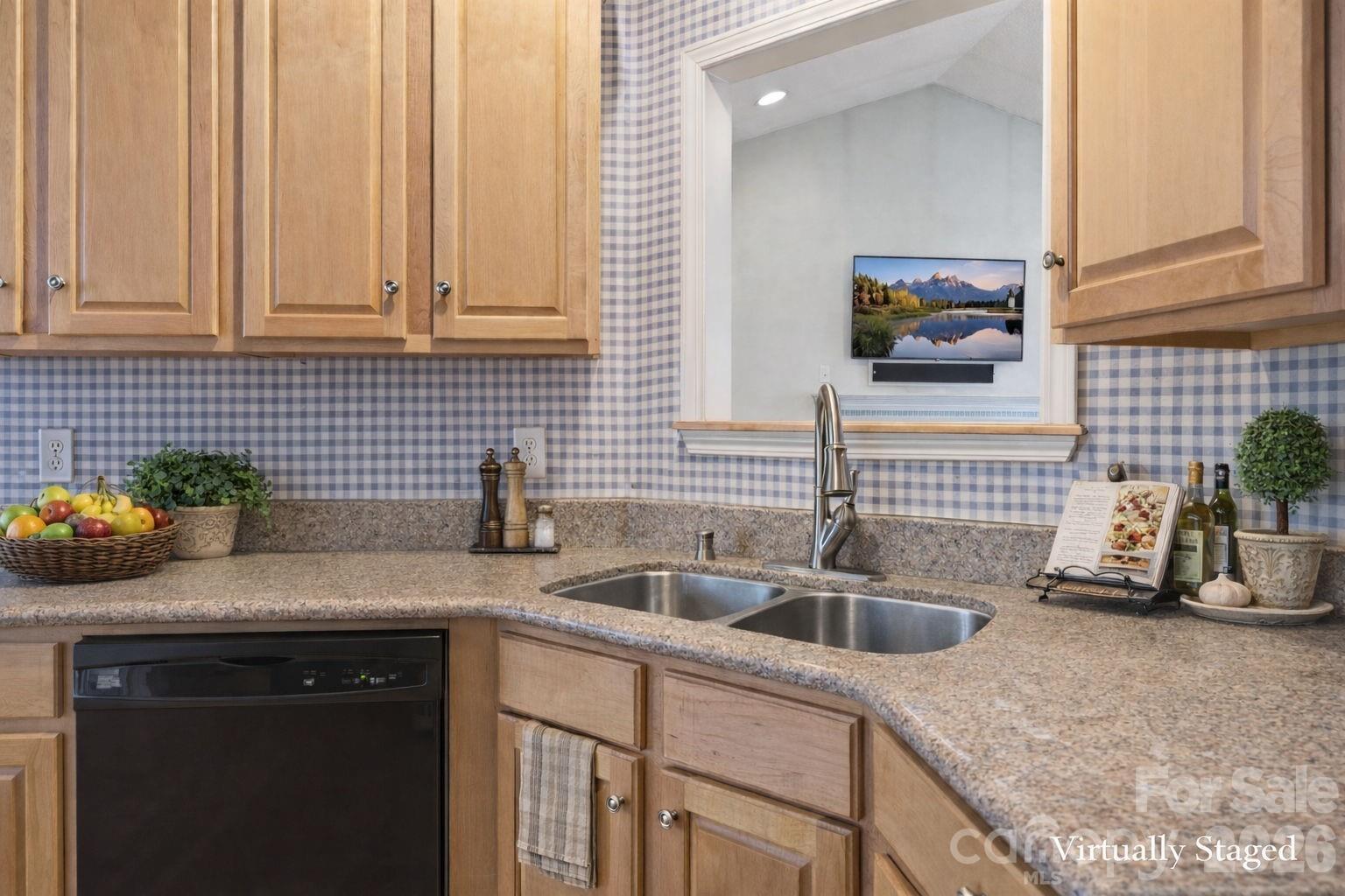 5227 Foley Drive — Hickory