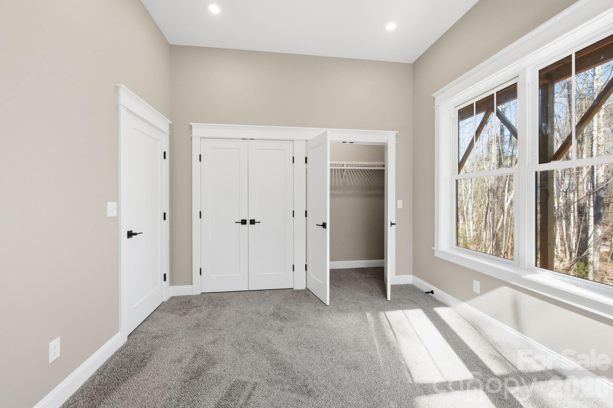 22 Deep Woods Road — Weaverville