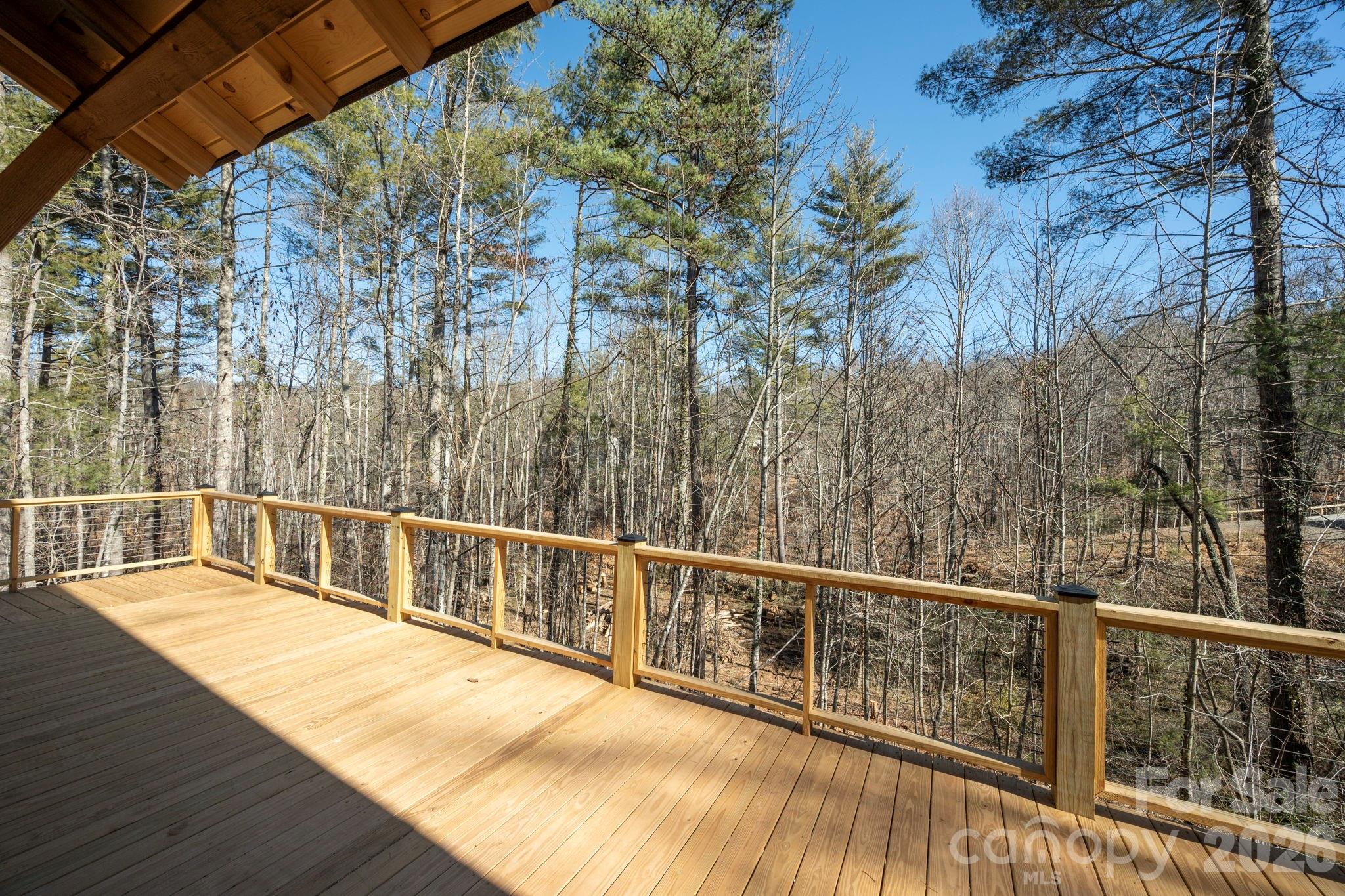 22 Deep Woods Road — Weaverville
