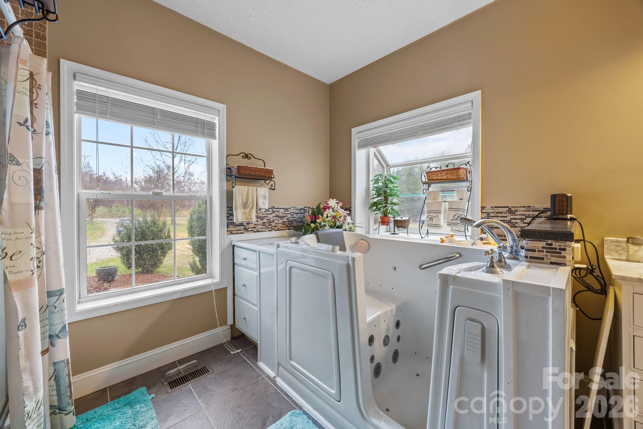 1012 Saint Paul Church Road — Salisbury