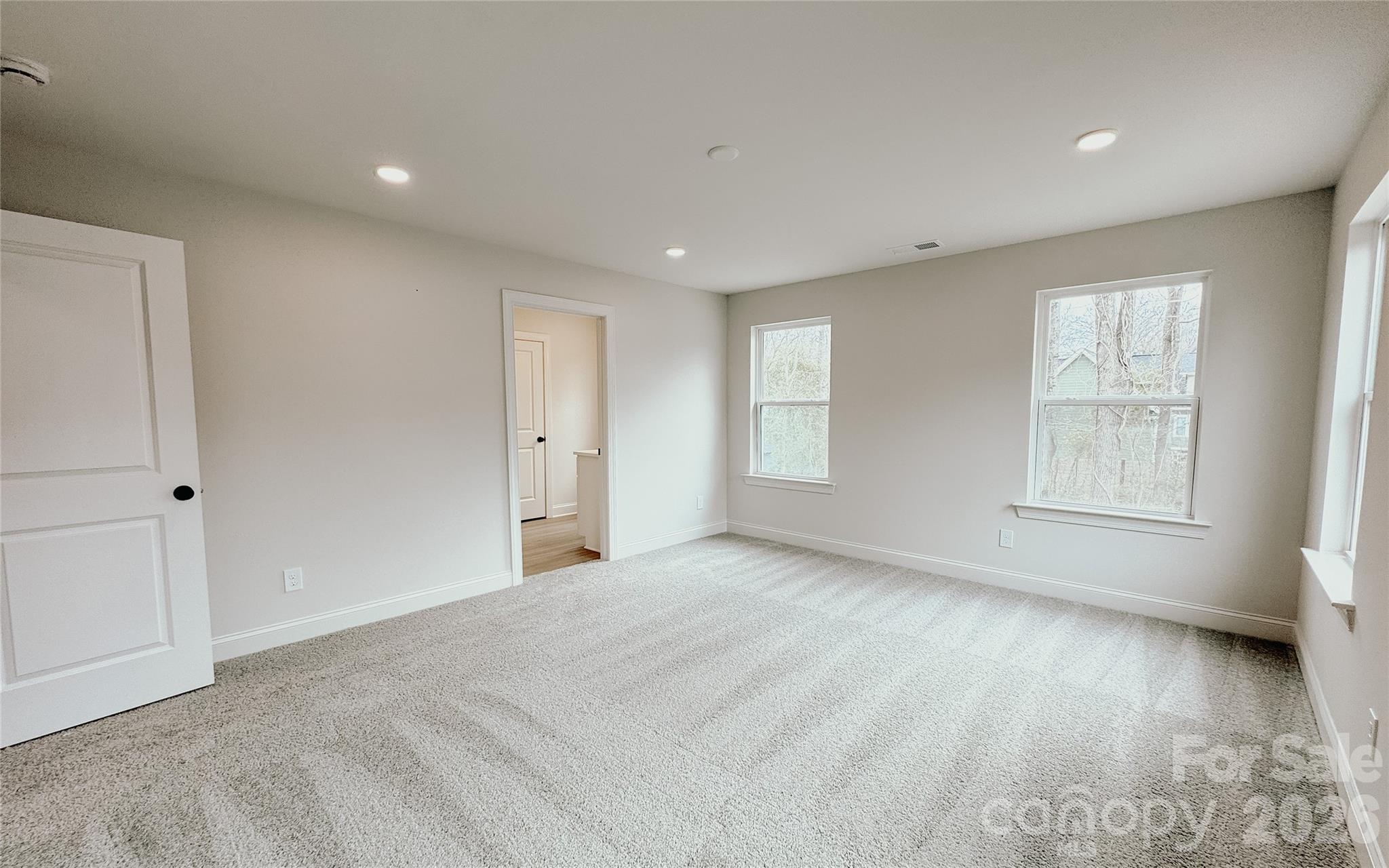 304 Woodside Drive — Harrisburg