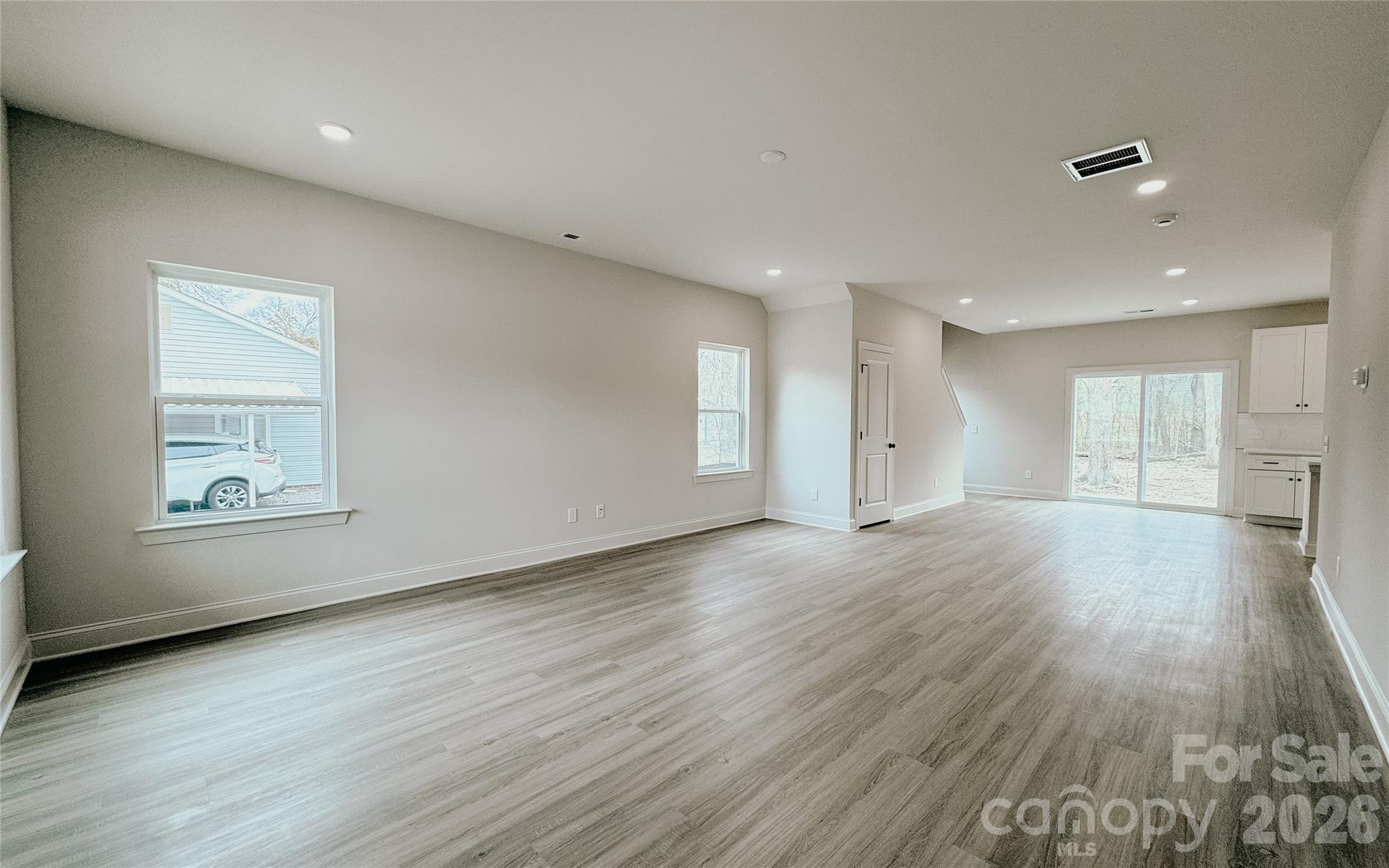 304 Woodside Drive — Harrisburg