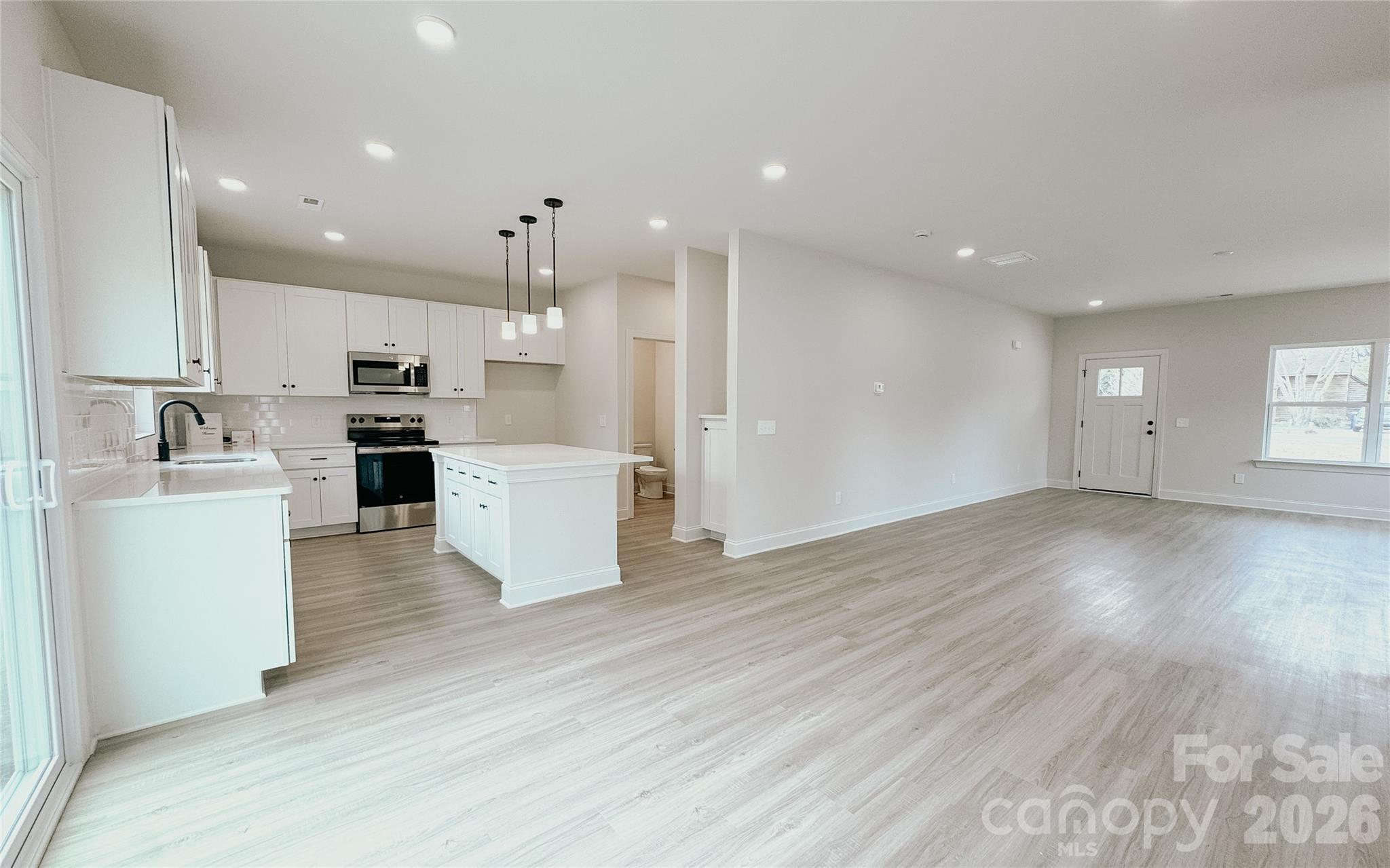 304 Woodside Drive — Harrisburg