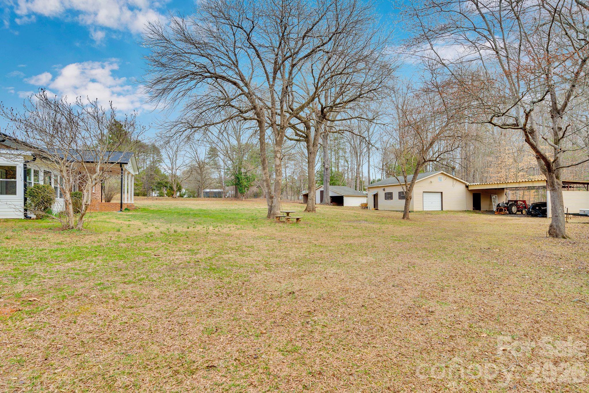 6125 Holland Drive #6 — Clover
