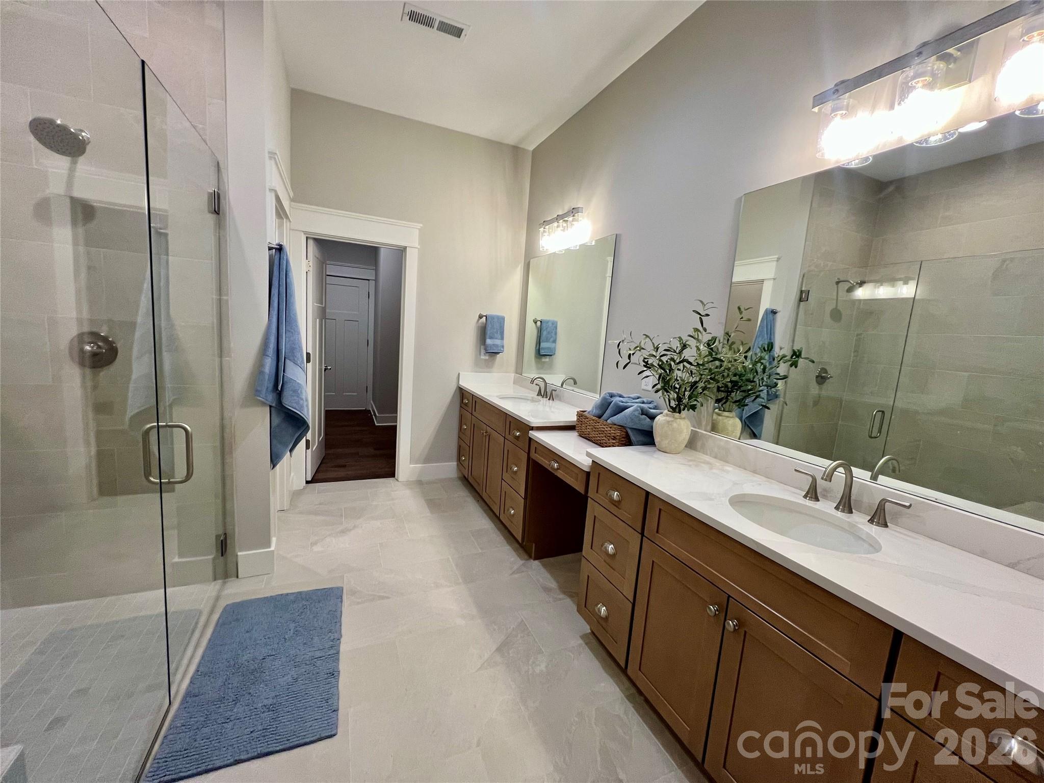 105 Chimney Chase Trail — Hendersonville
