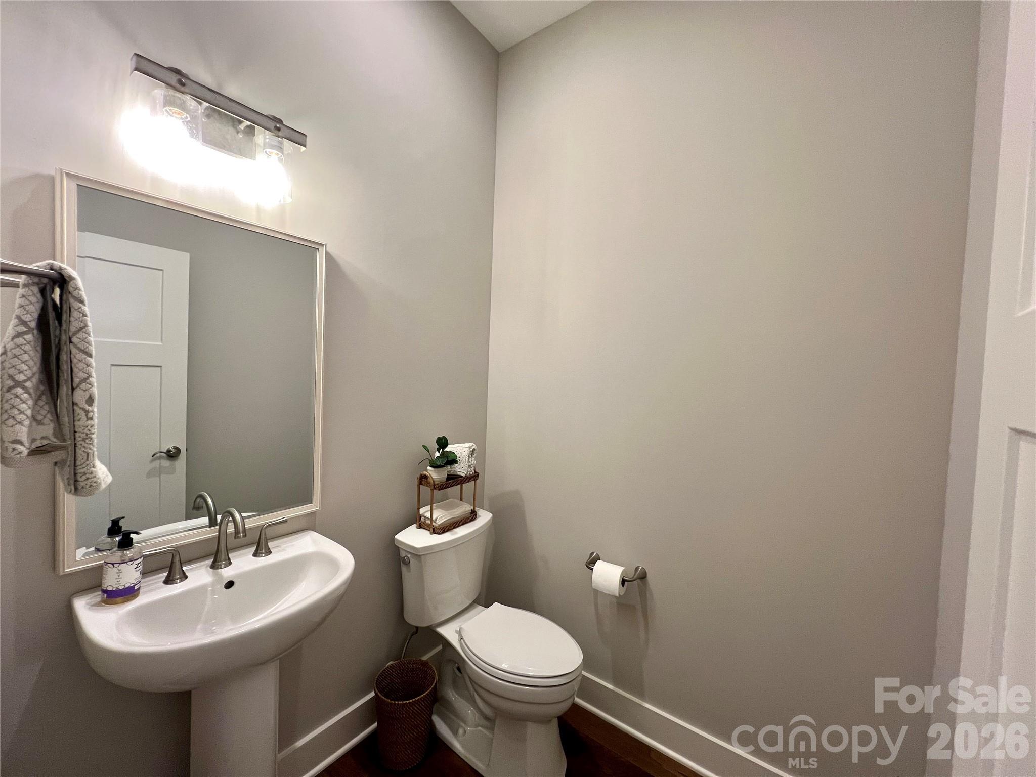 105 Chimney Chase Trail — Hendersonville