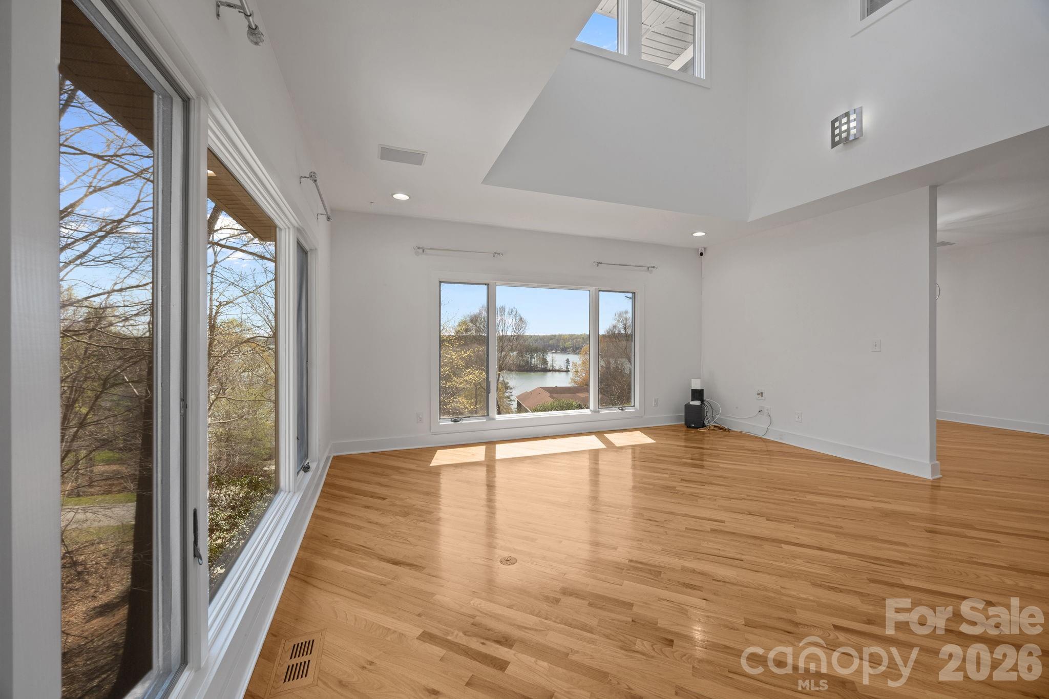 184 High Lake Drive — Statesville