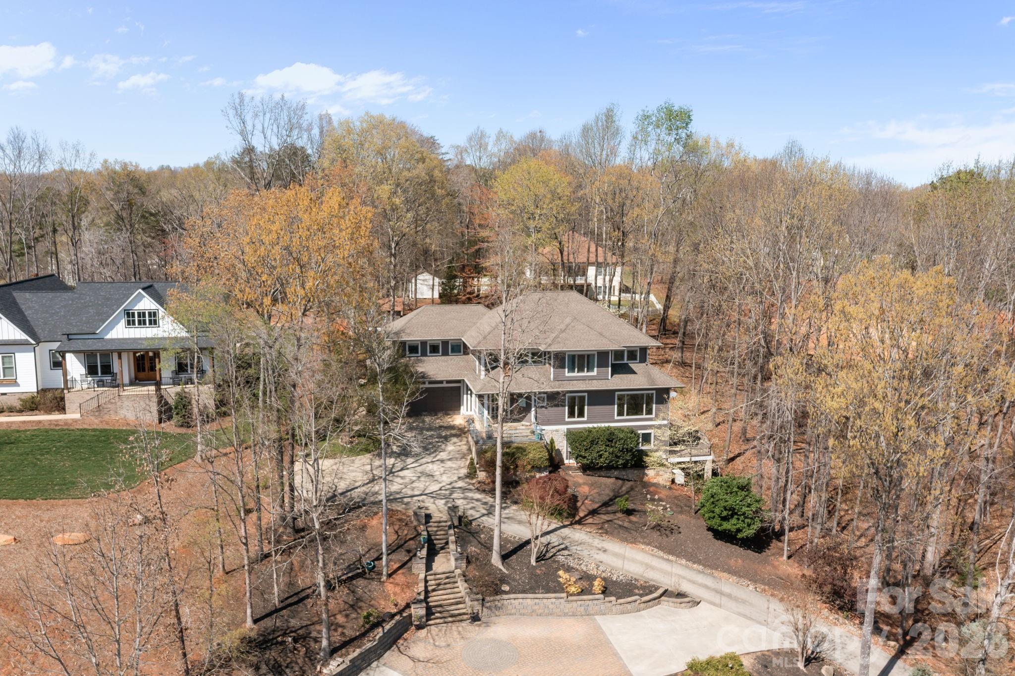 184 High Lake Drive — Statesville