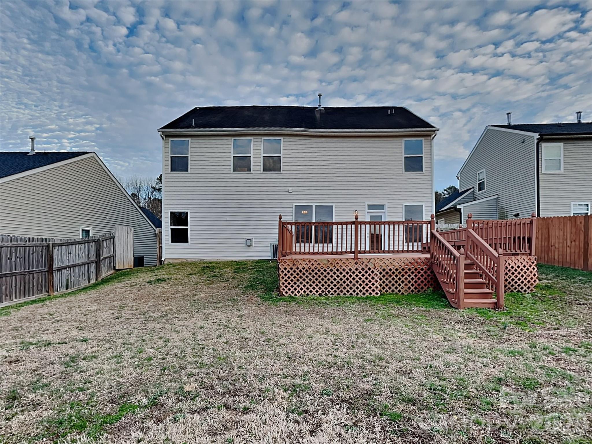 12927 Deaton Hill Drive — Charlotte