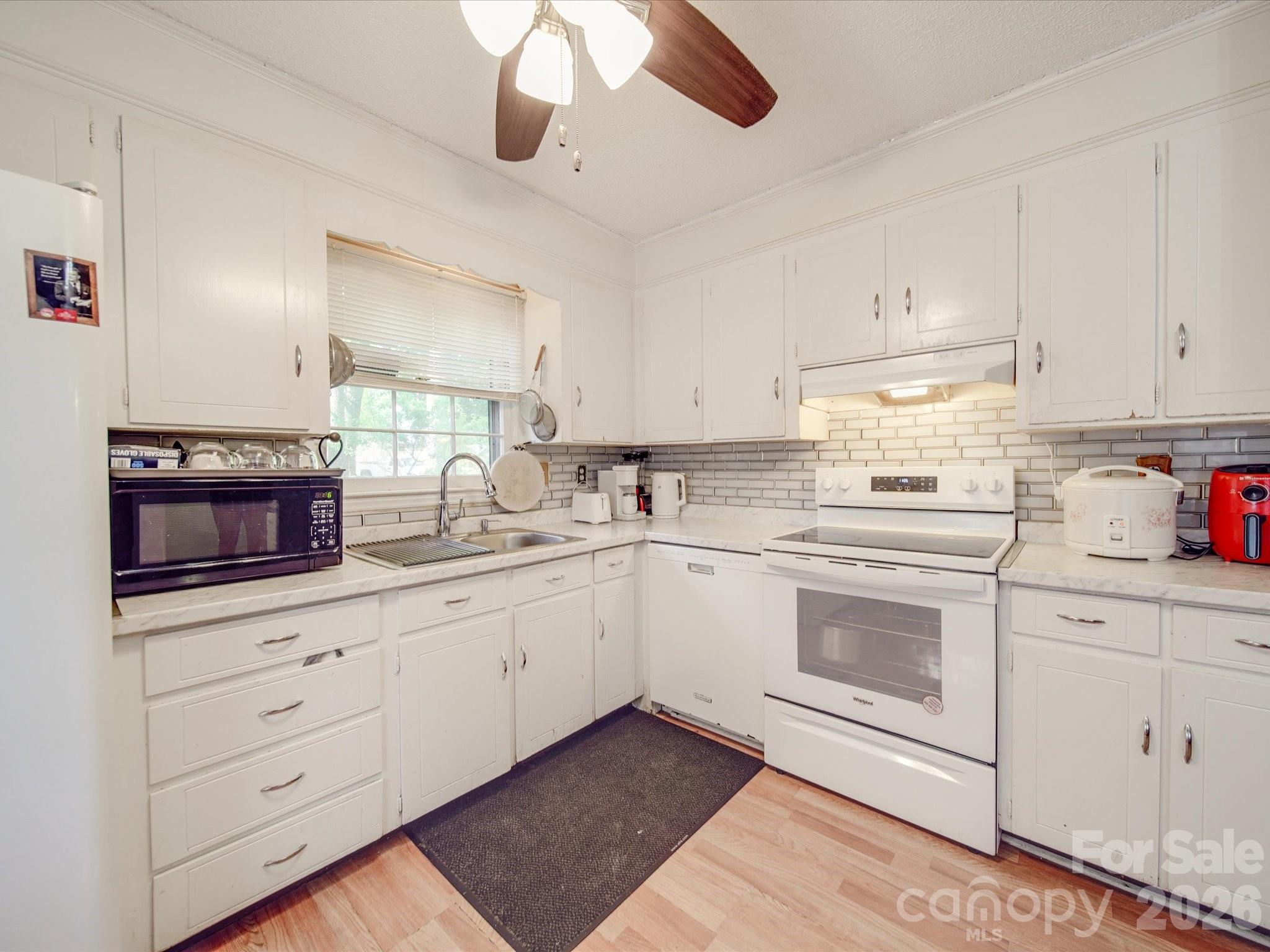 6820 Elm Forest Drive — Charlotte