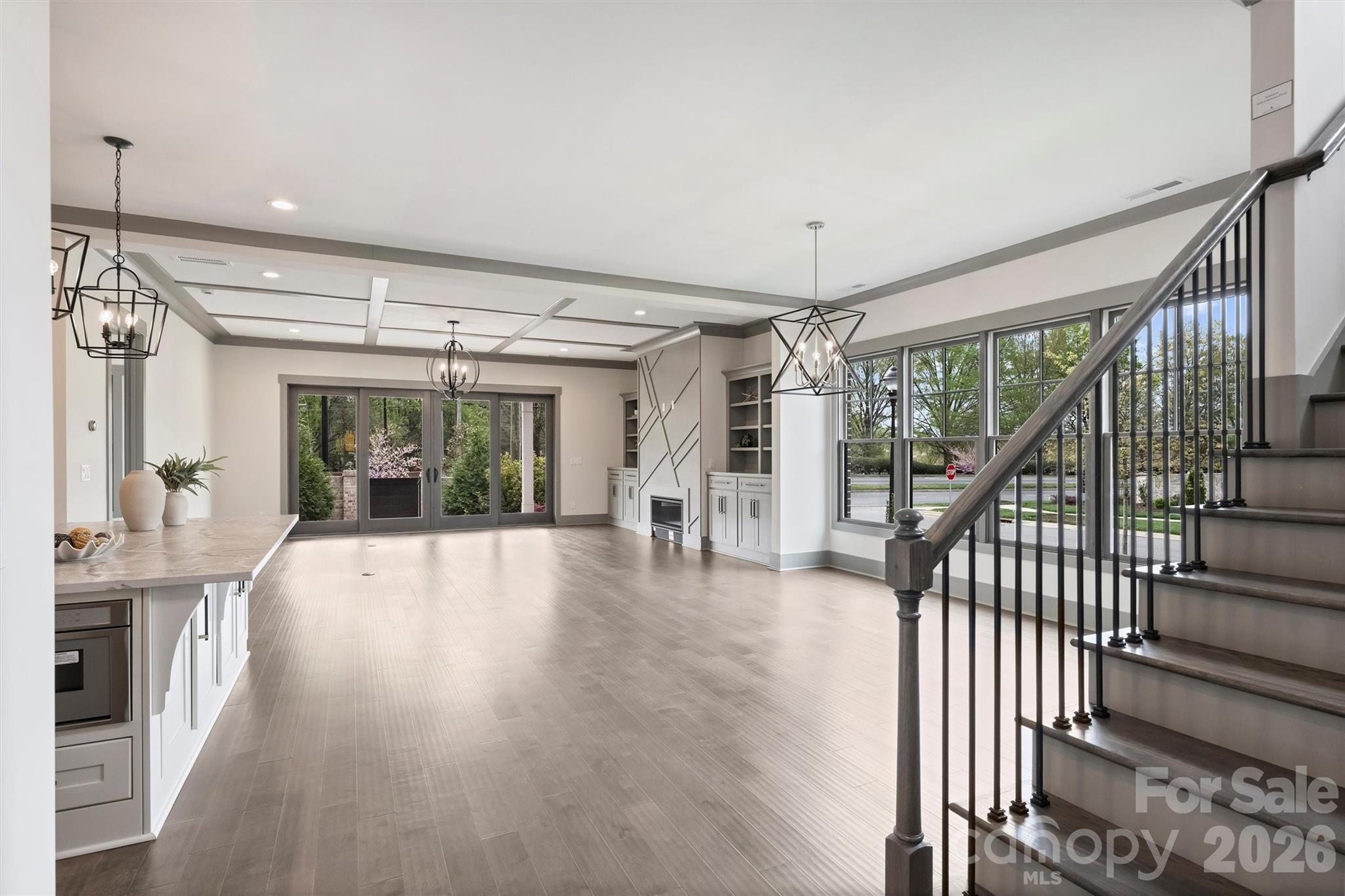 8159 Fairview Road — Charlotte