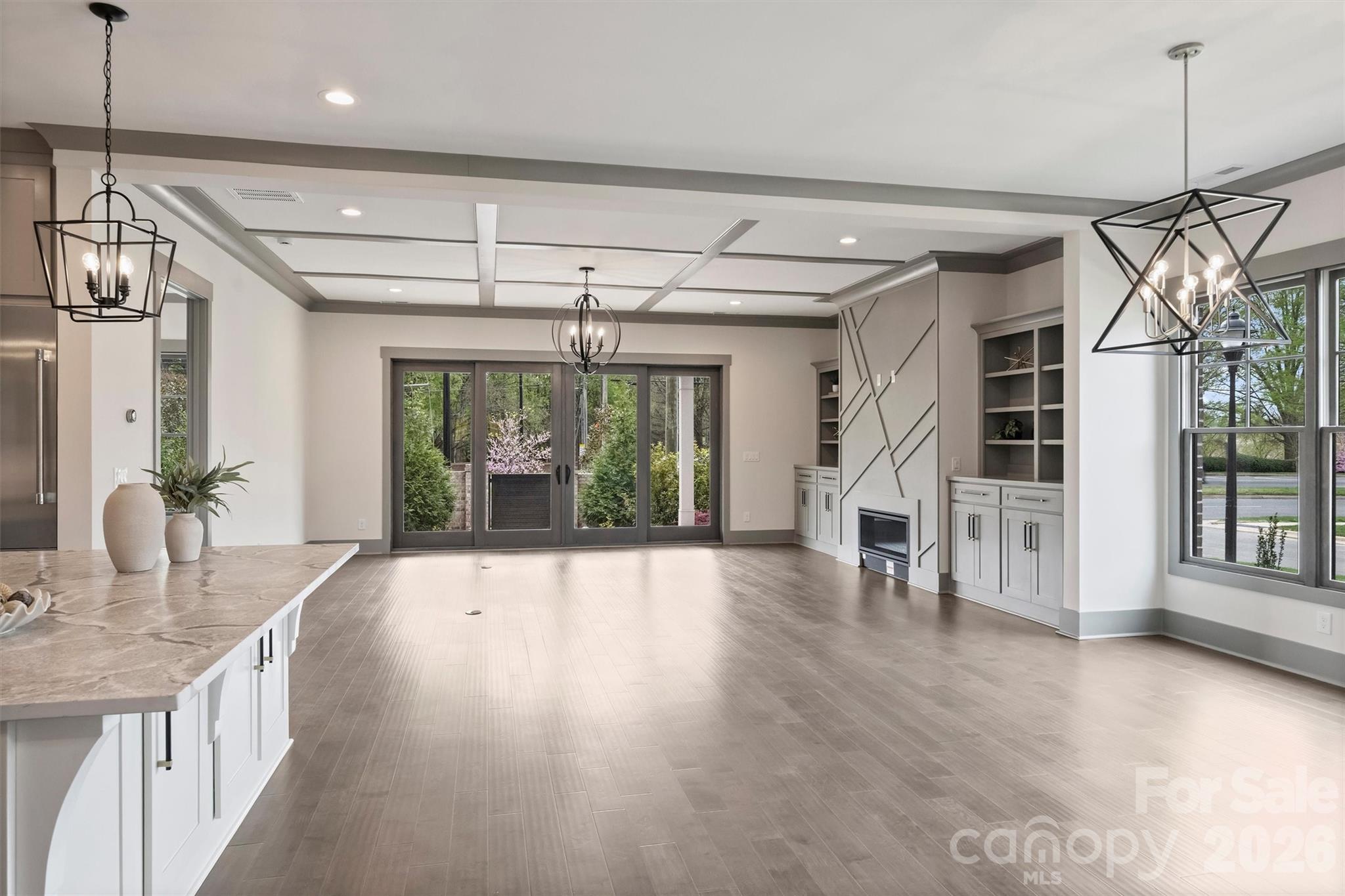 8159 Fairview Road — Charlotte