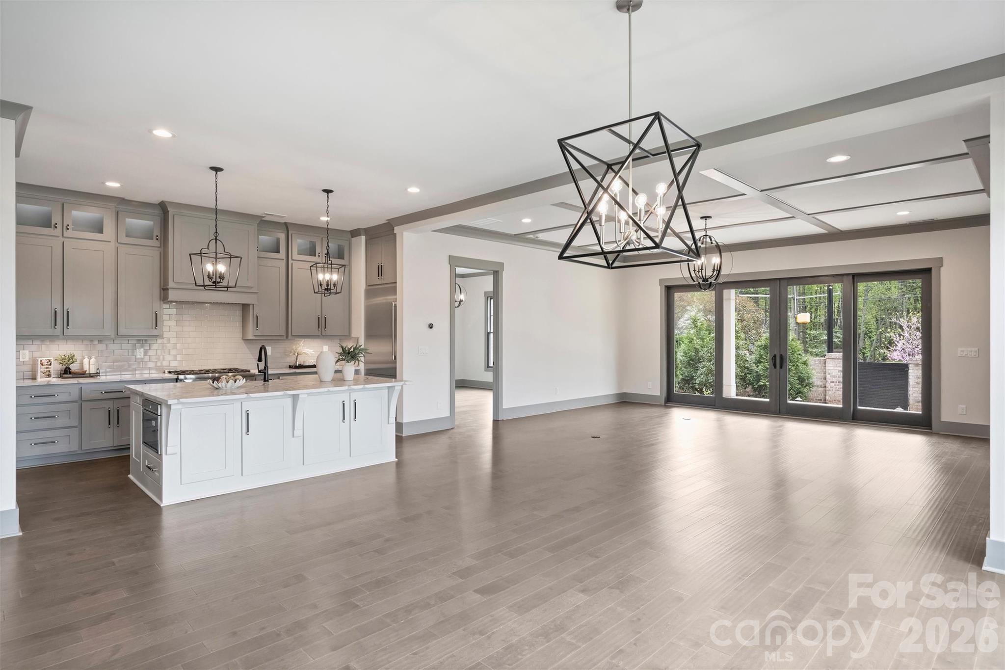 8159 Fairview Road — Charlotte