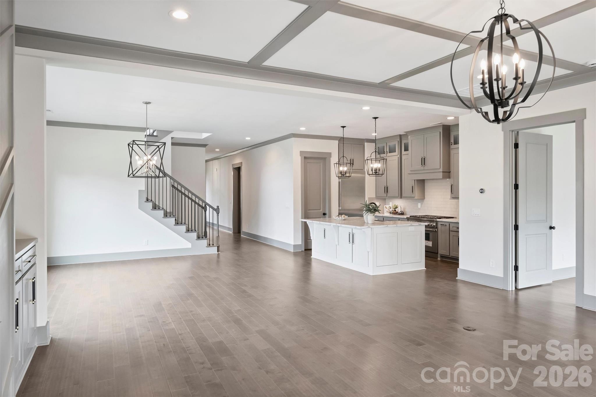 8159 Fairview Road — Charlotte