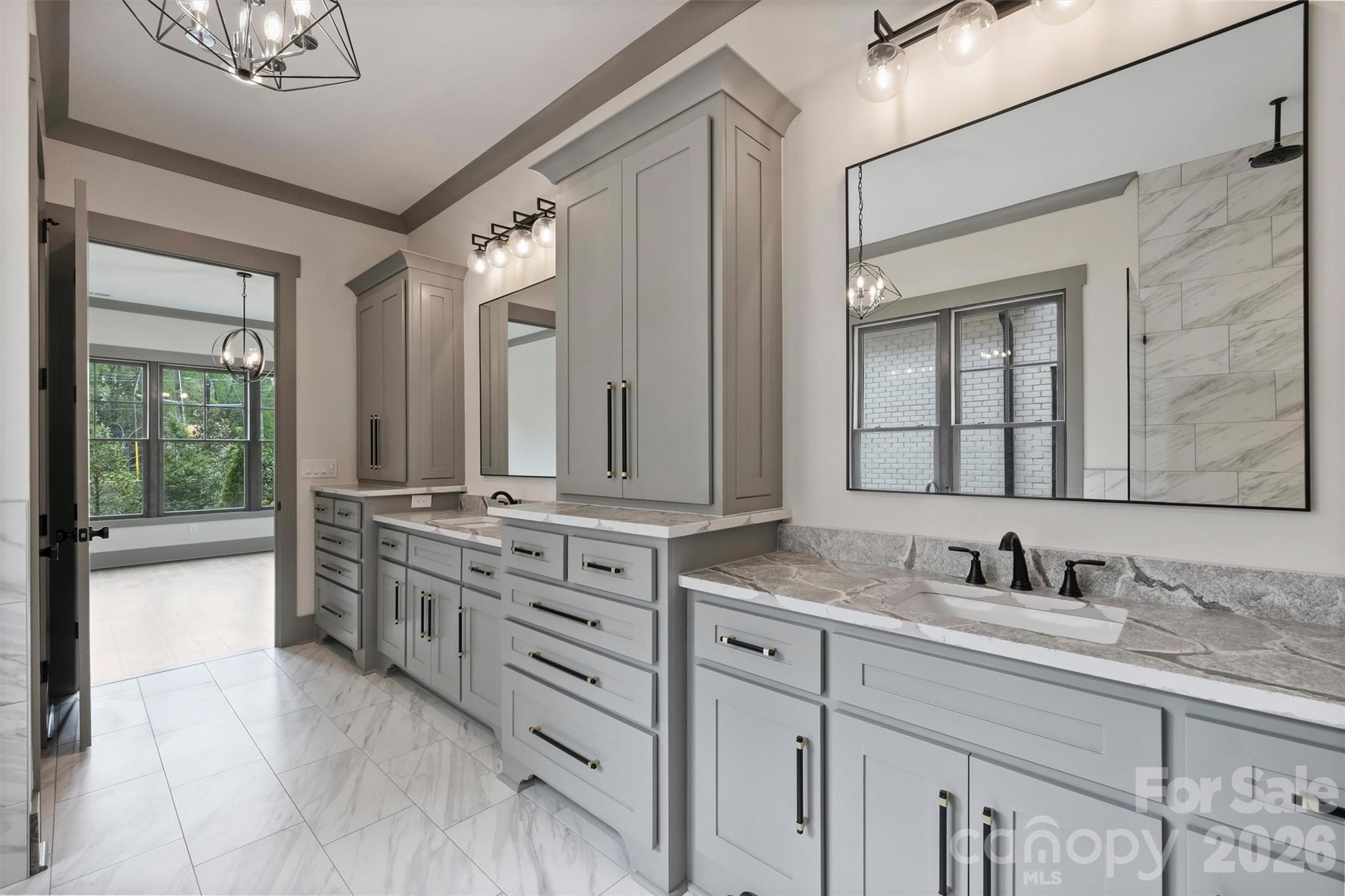 8159 Fairview Road — Charlotte