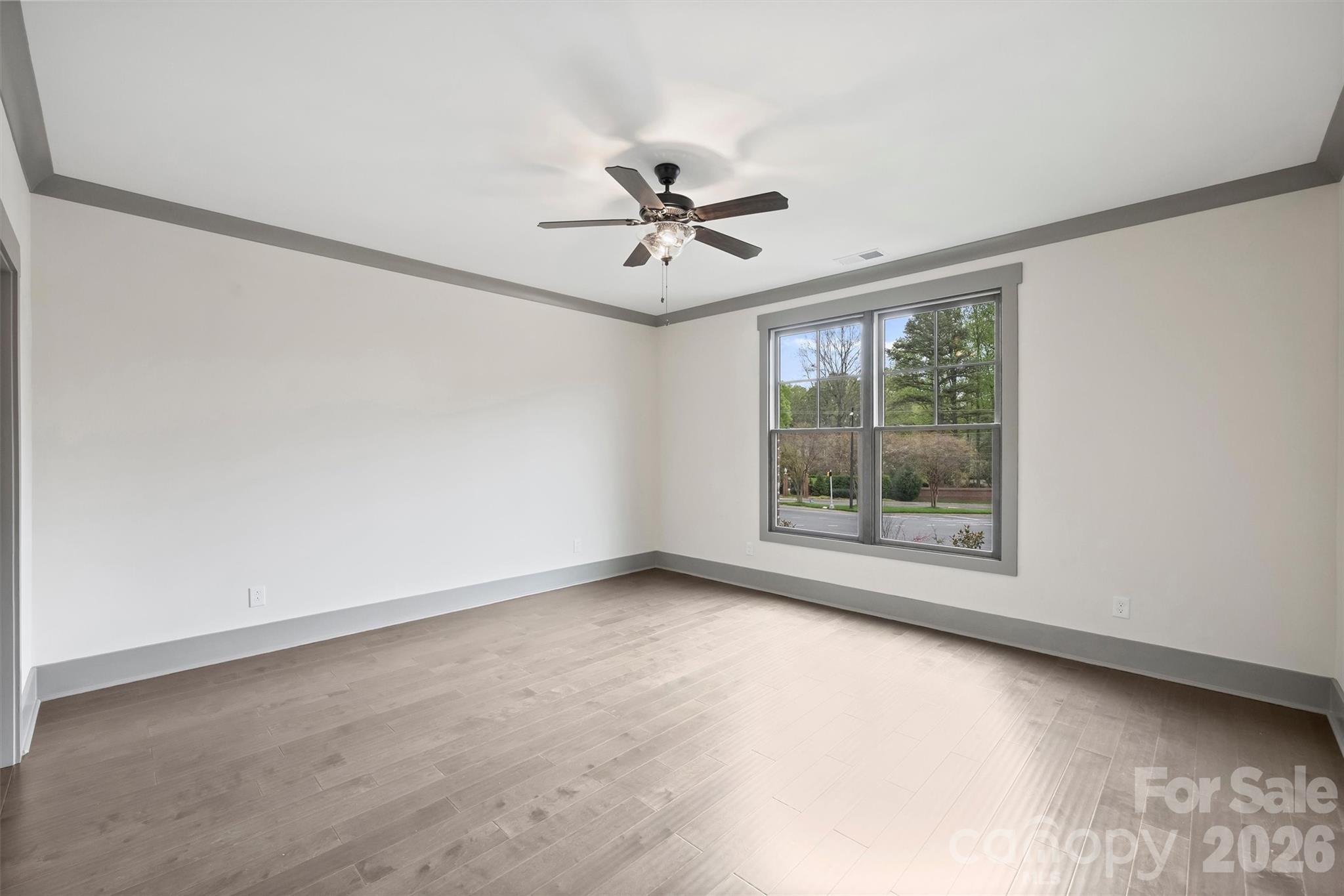 8159 Fairview Road — Charlotte