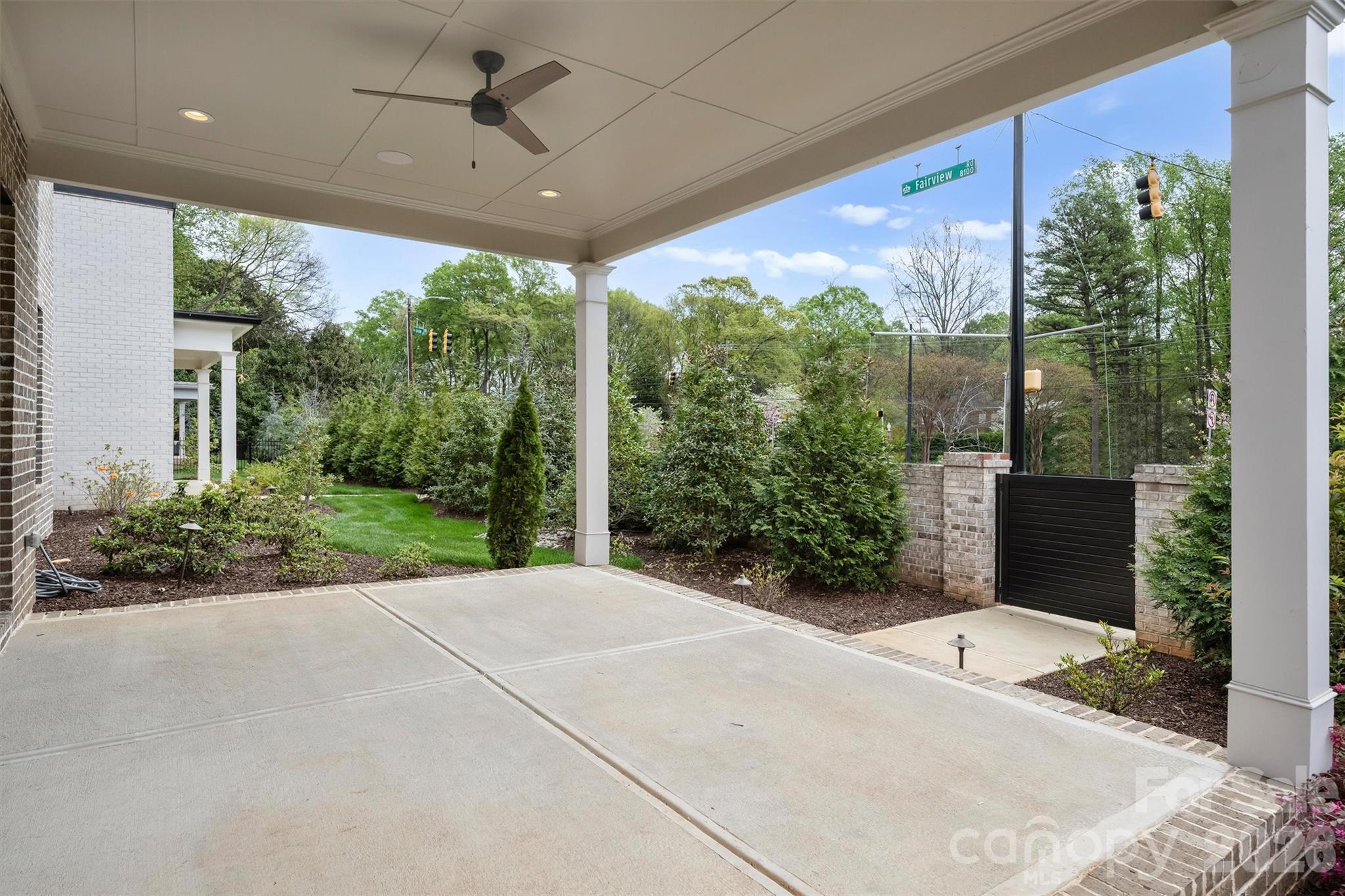 8159 Fairview Road — Charlotte