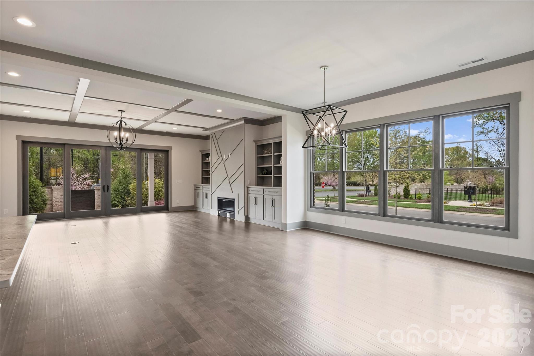 8159 Fairview Road — Charlotte
