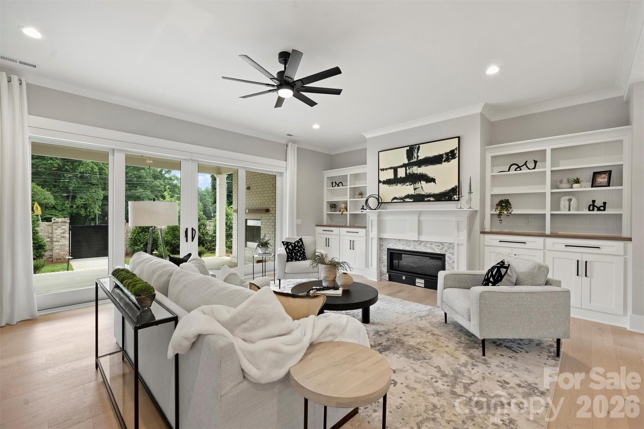8163 Fairview Road — Charlotte