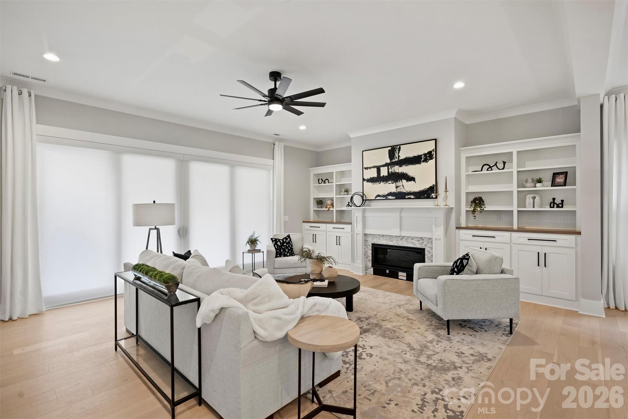 8163 Fairview Road — Charlotte