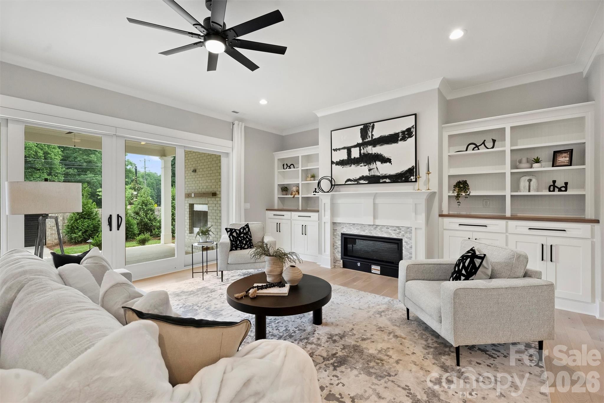 8163 Fairview Road — Charlotte