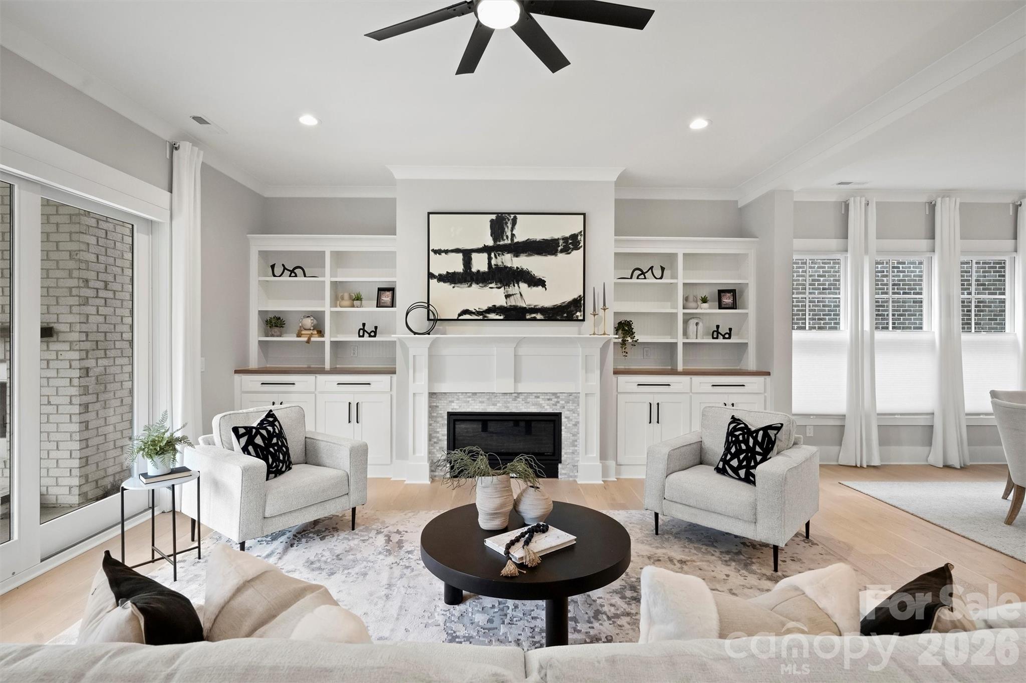 8163 Fairview Road — Charlotte