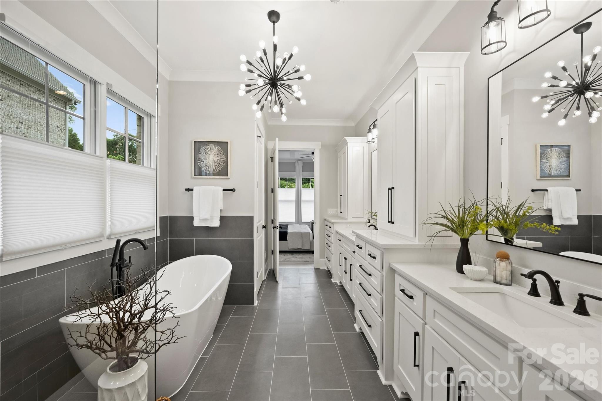 8163 Fairview Road — Charlotte