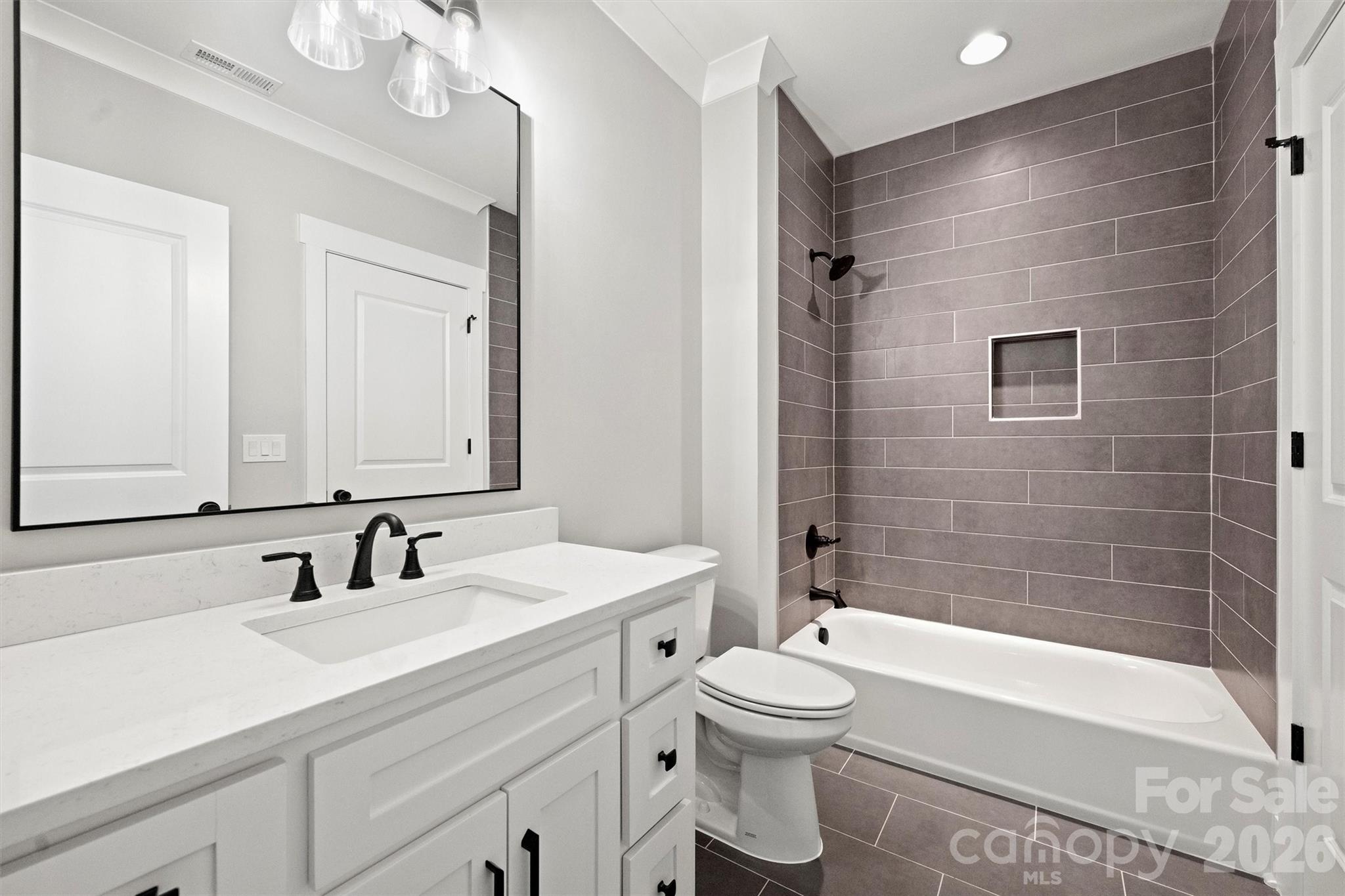 8163 Fairview Road — Charlotte