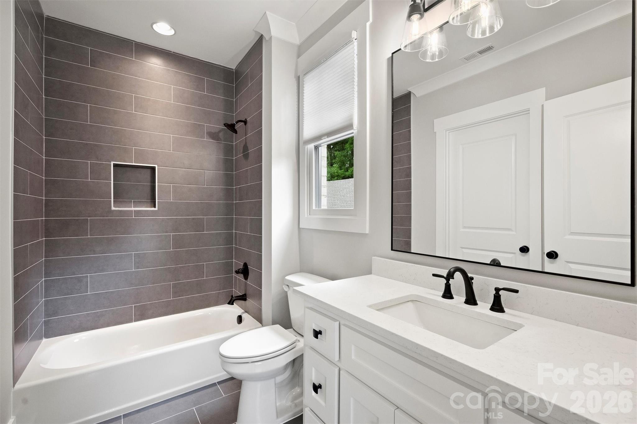 8163 Fairview Road — Charlotte