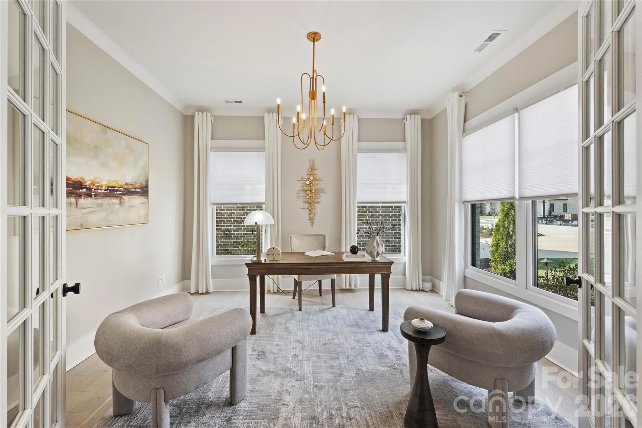 8163 Fairview Road — Charlotte