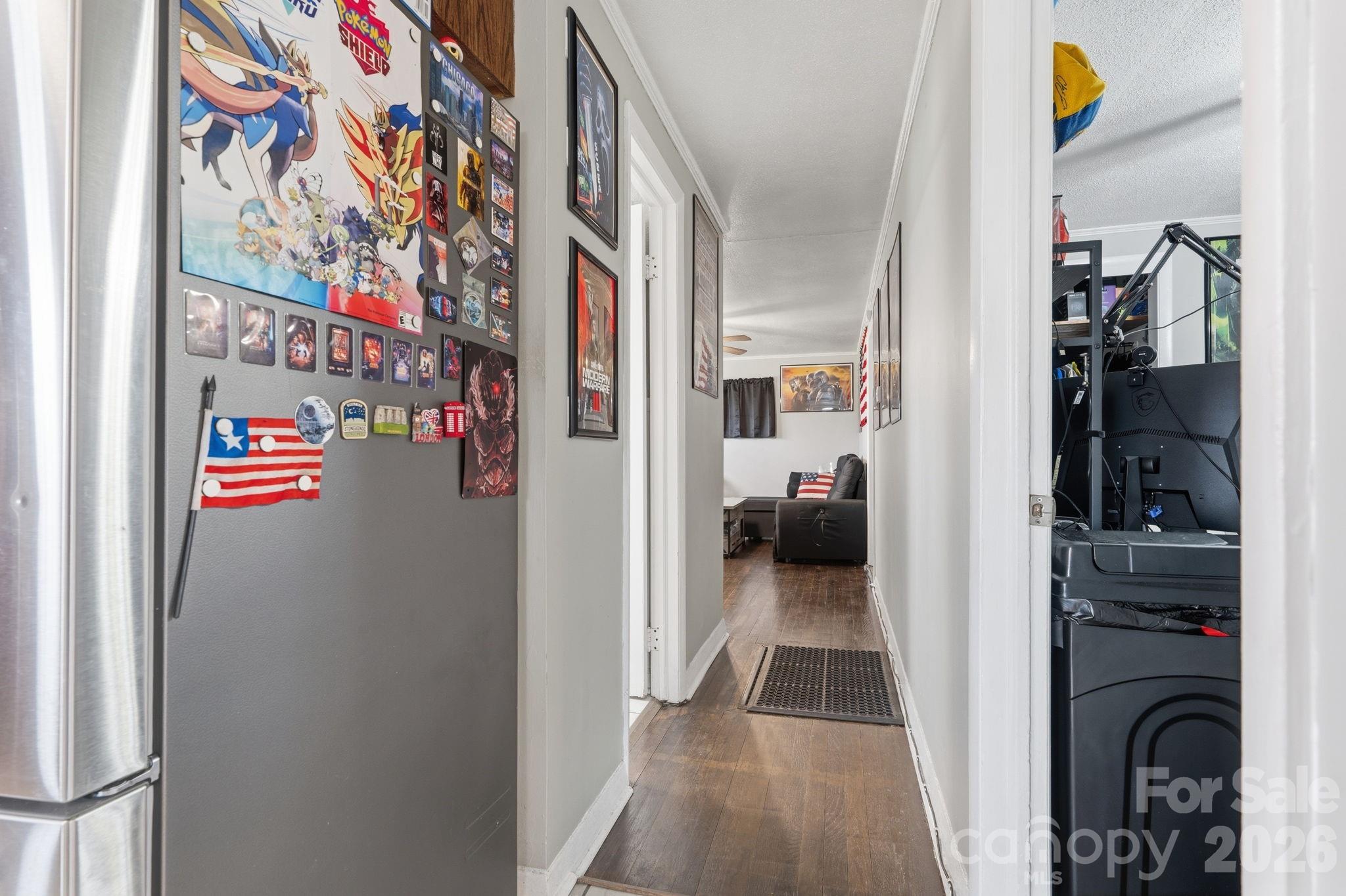 736 E 11th Street — Newton