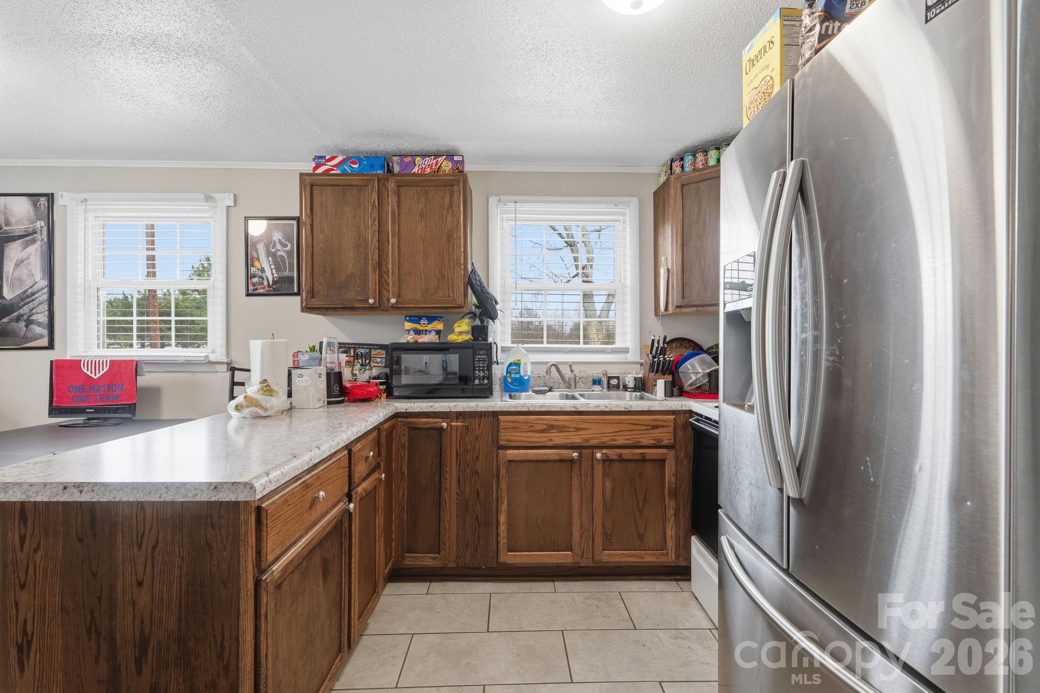 736 E 11th Street — Newton