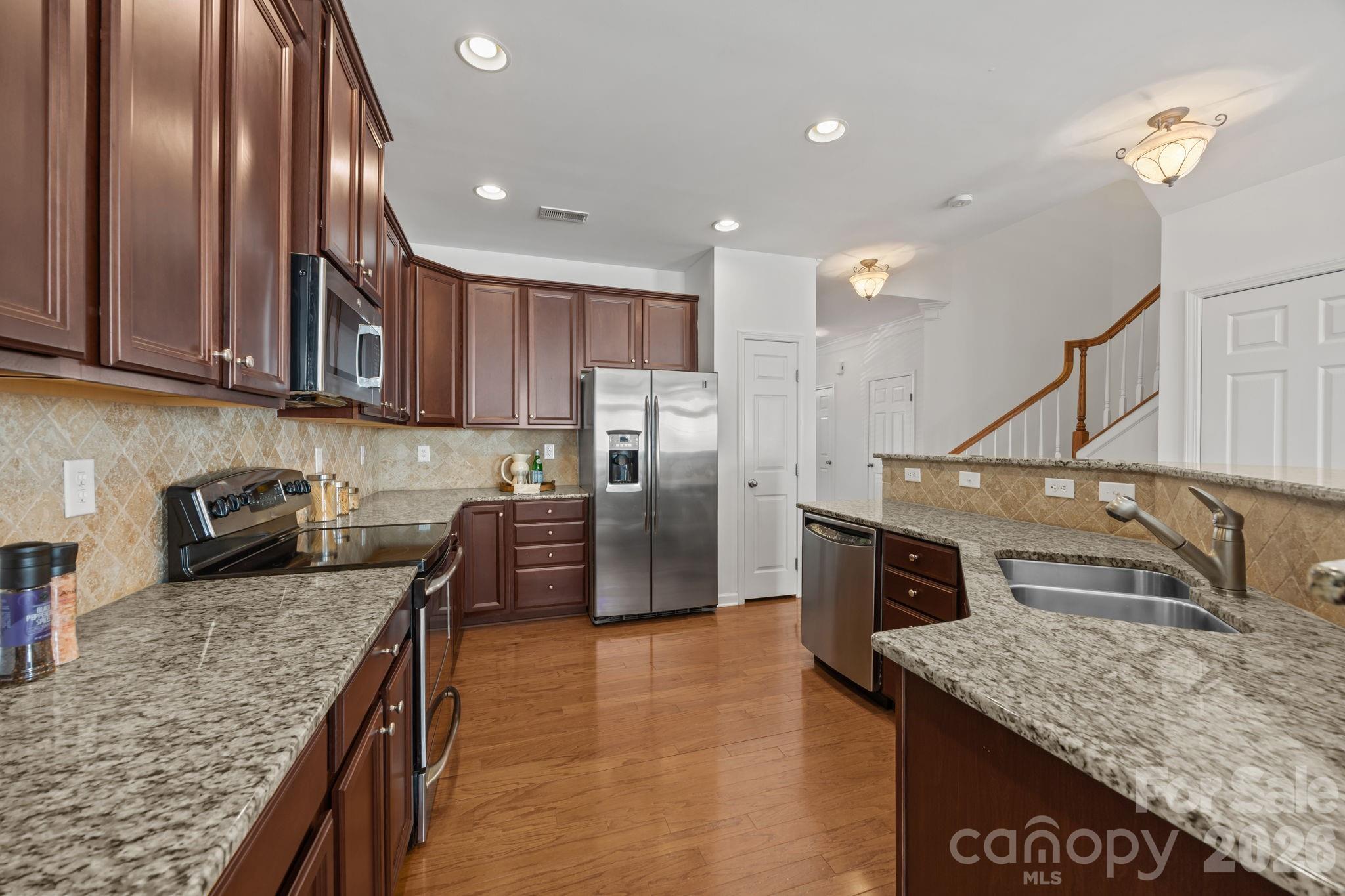 738 Naramore Street — Davidson