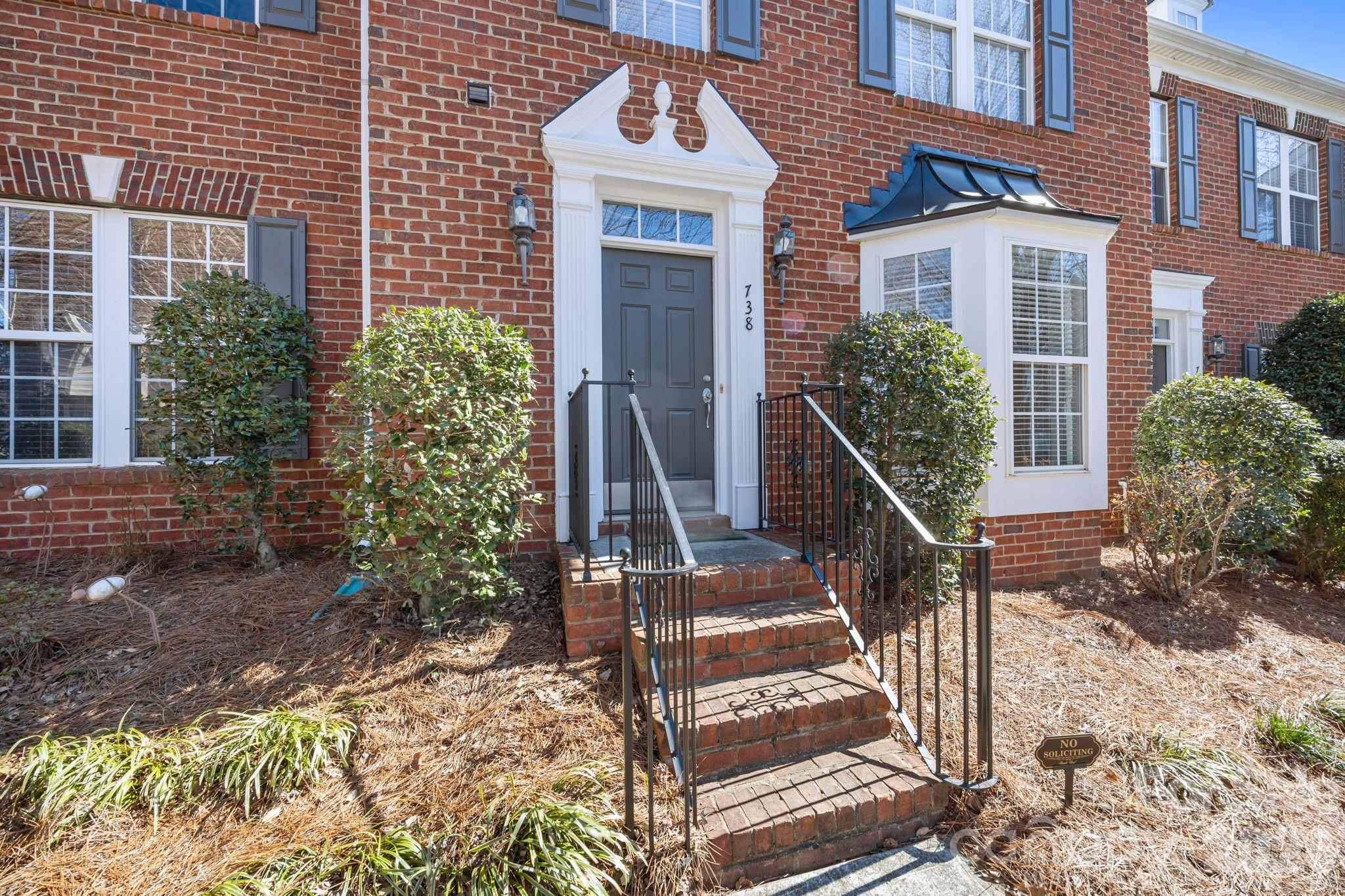 738 Naramore Street — Davidson