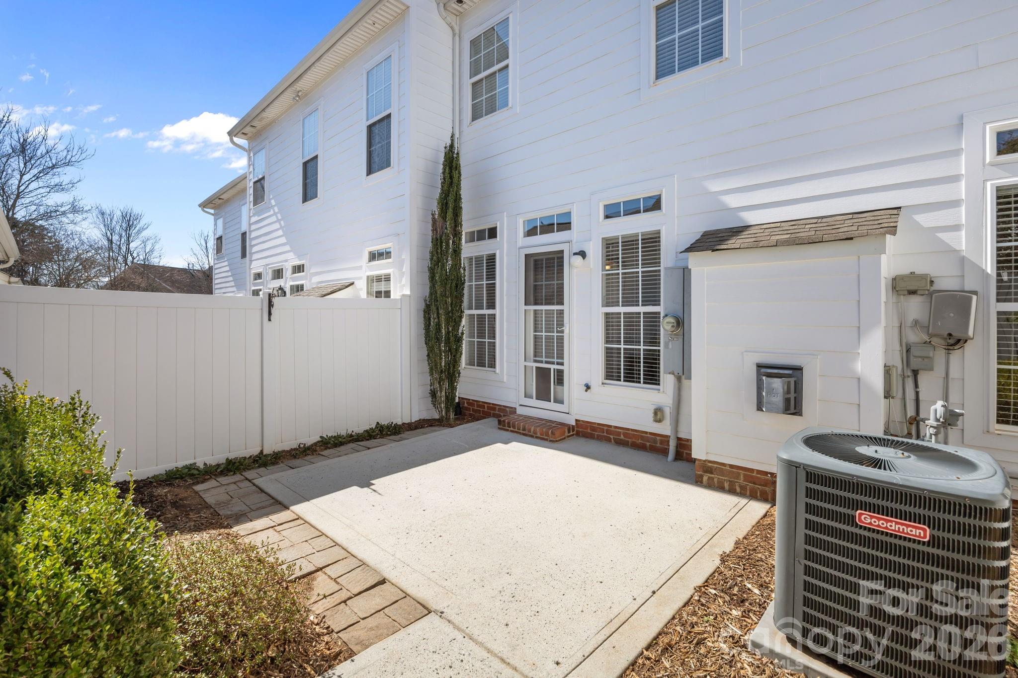 738 Naramore Street — Davidson