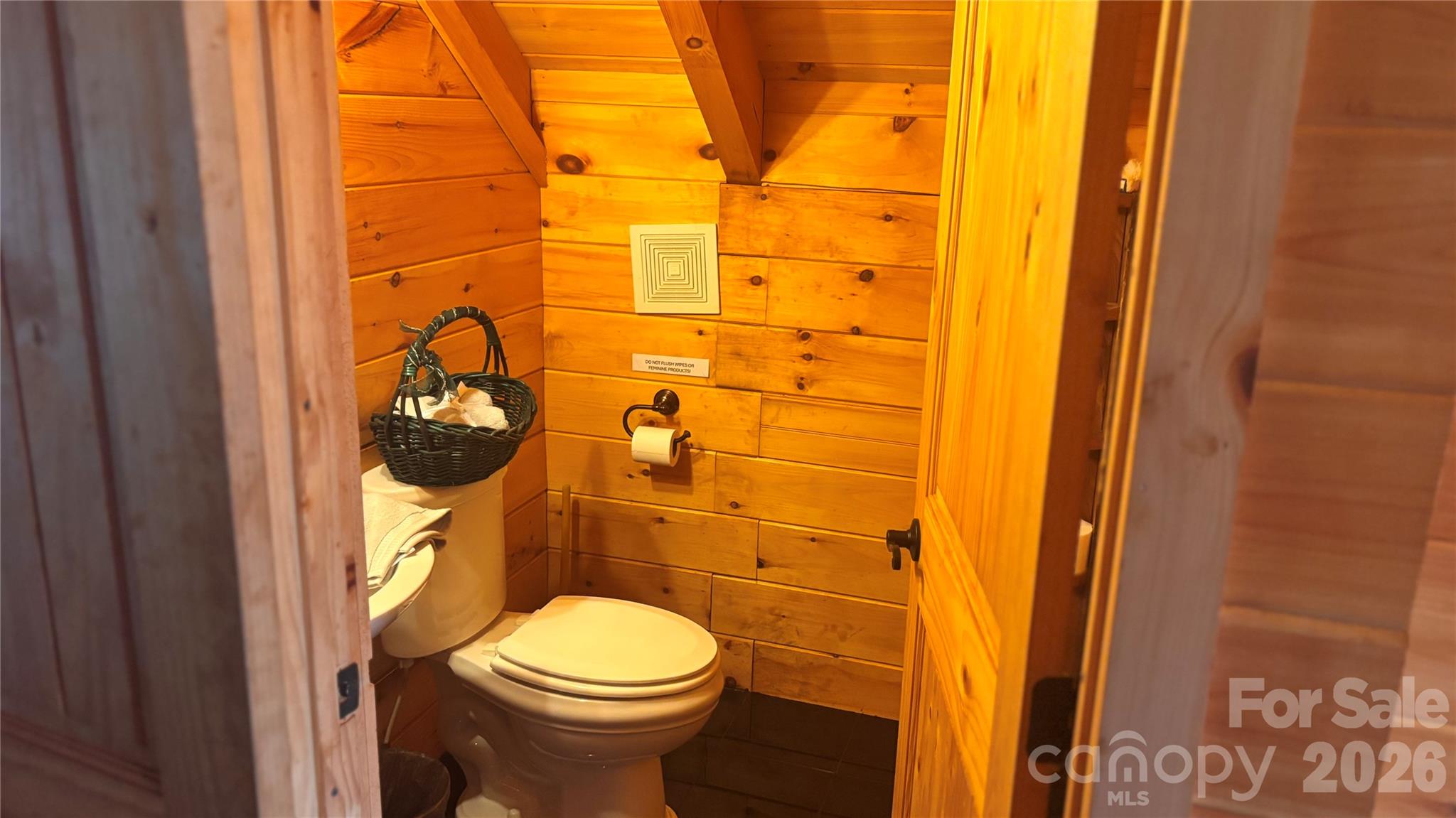 1694 Humpback Mountain Road — Spruce Pine