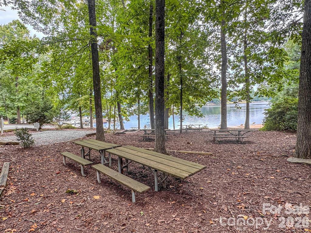 113 Palmer Marsh Place — Mooresville