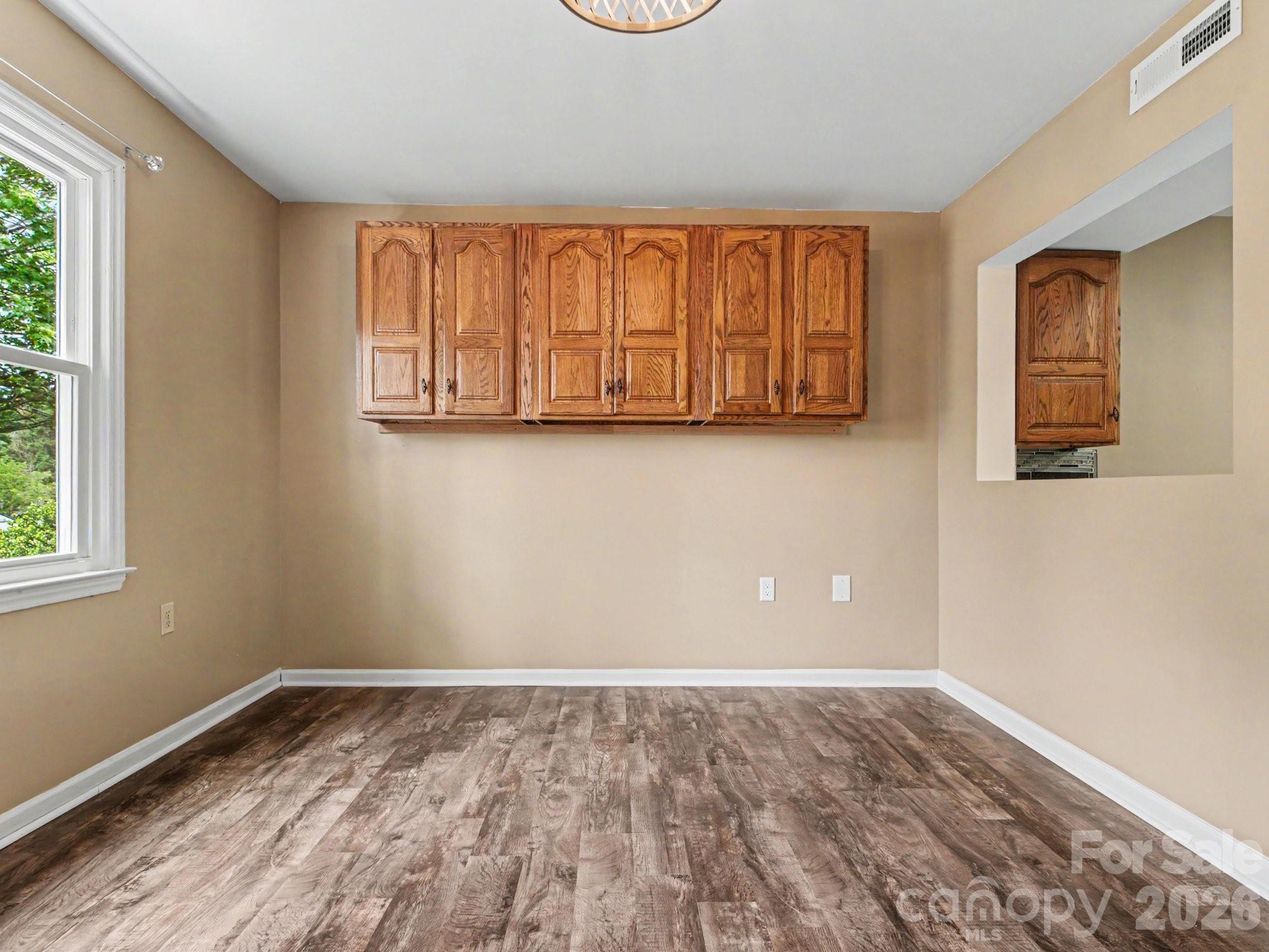 3361 47th Avenue Place NE — Hickory
