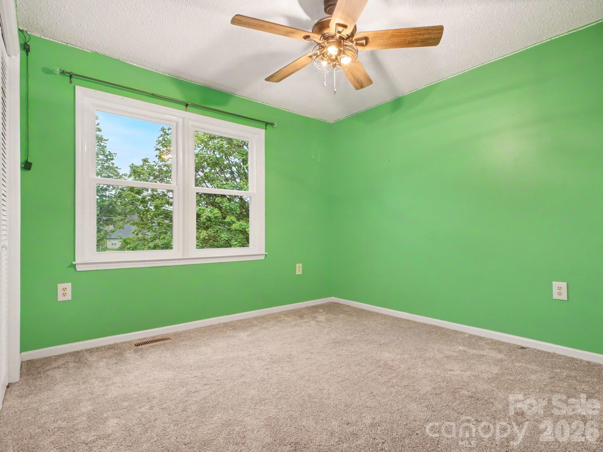 3361 47th Avenue Place NE — Hickory