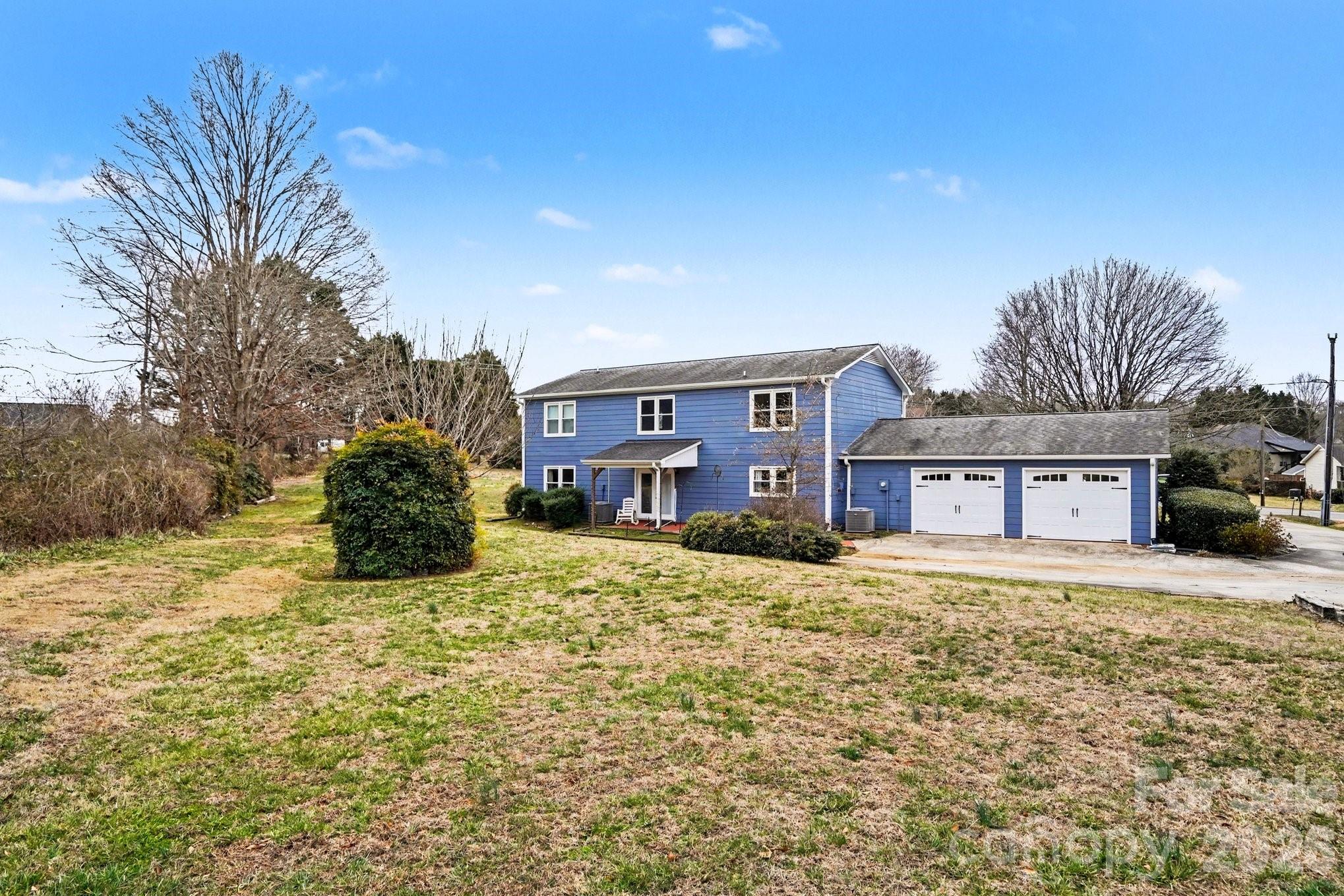3361 47th Avenue Place NE — Hickory
