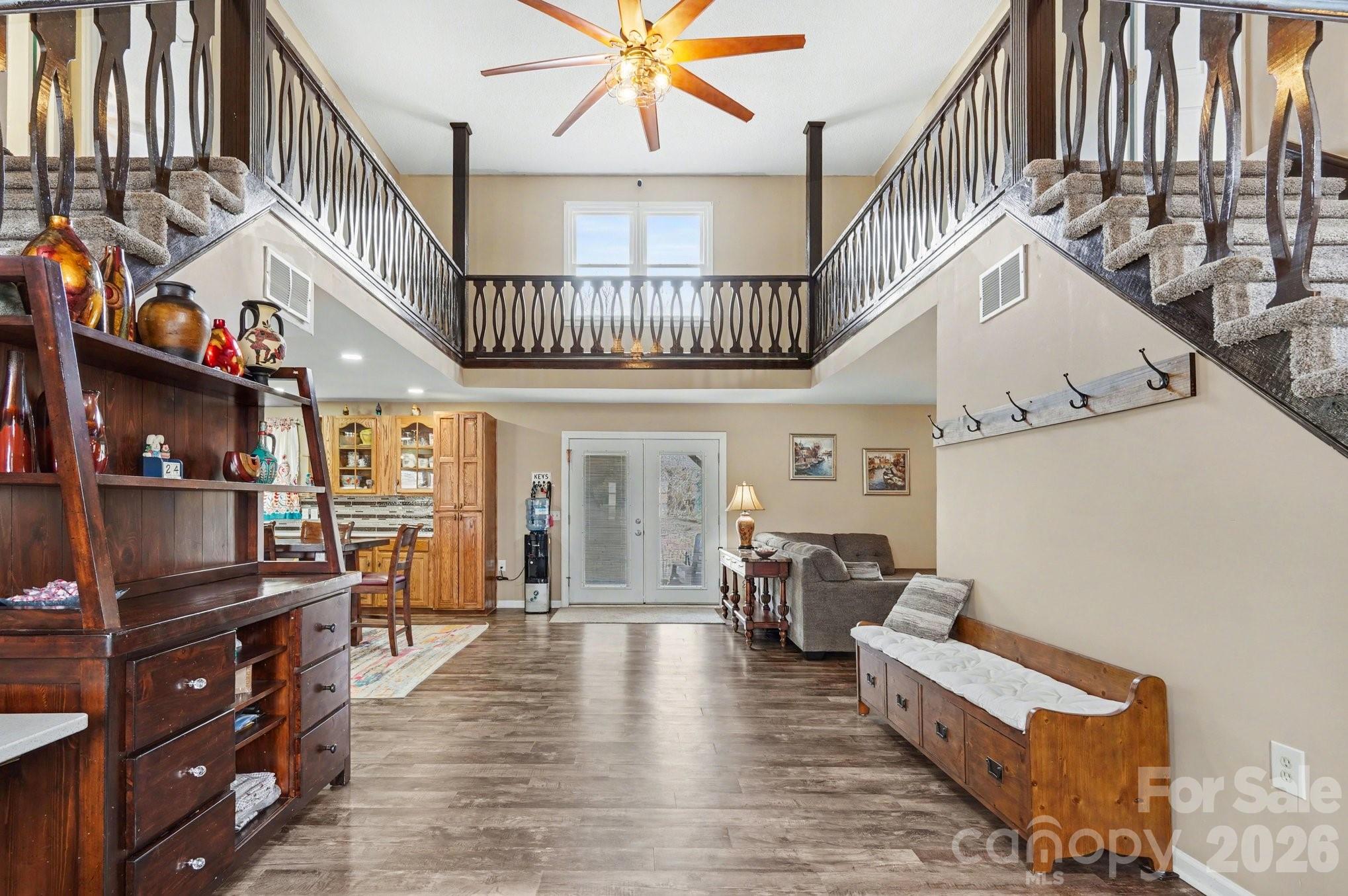 3361 47th Avenue Place NE — Hickory