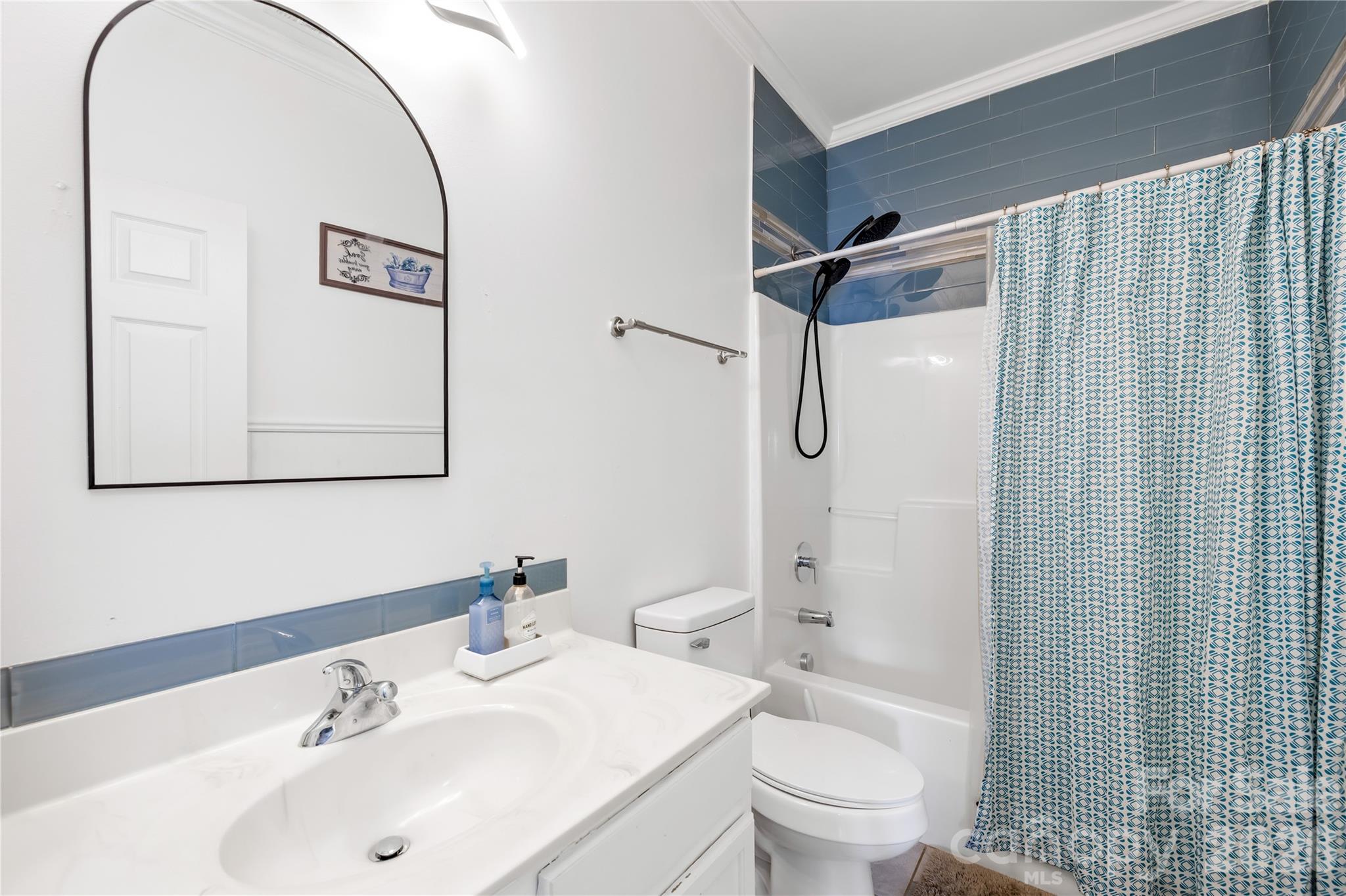 6406 Castlewynd Court — Charlotte