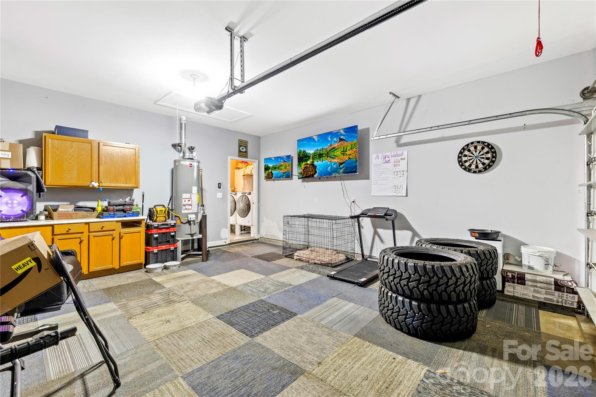 6406 Castlewynd Court — Charlotte