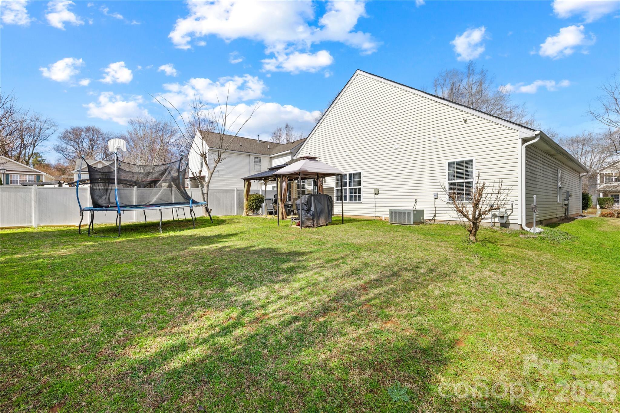 6406 Castlewynd Court — Charlotte