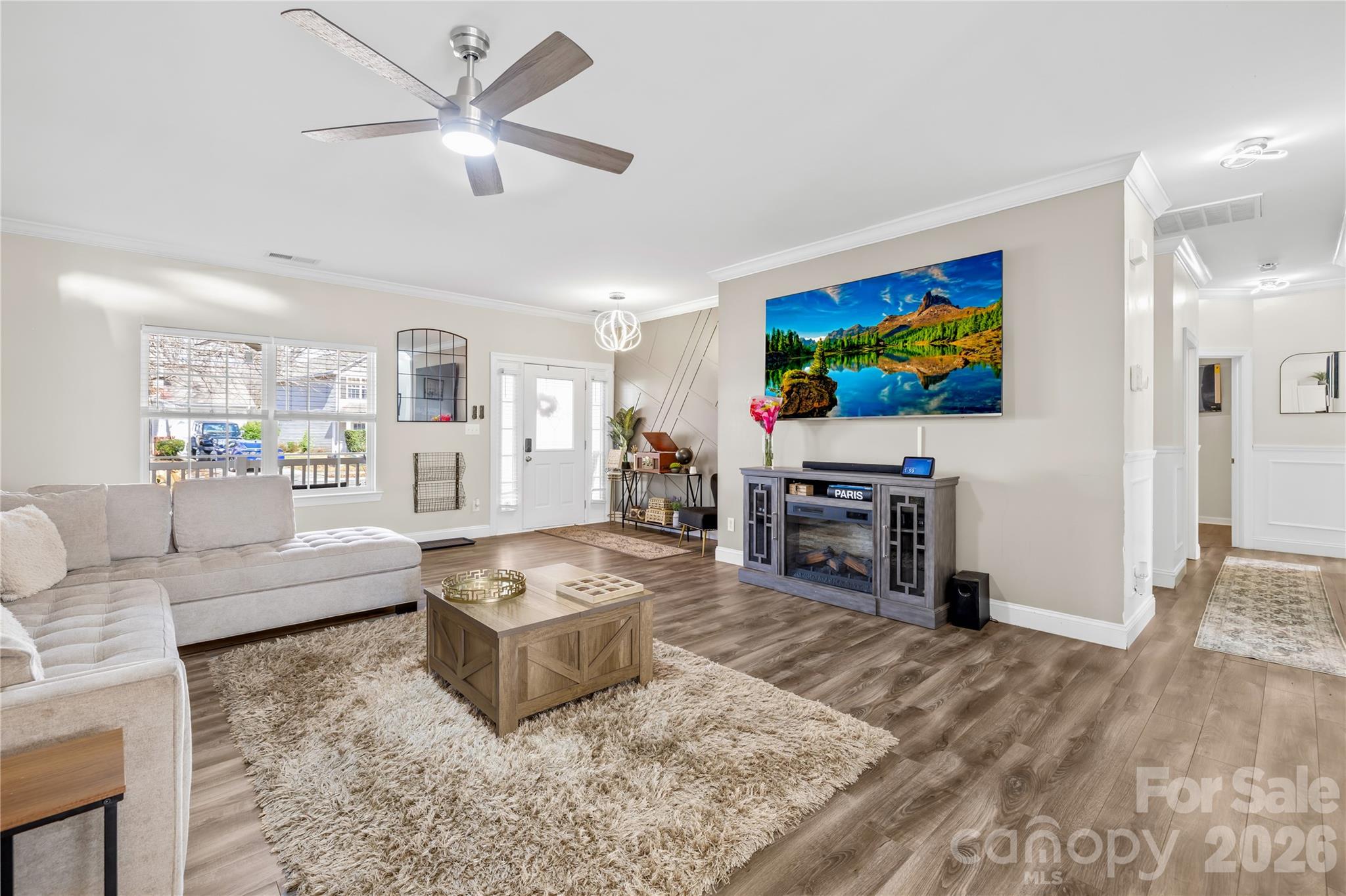 6406 Castlewynd Court — Charlotte