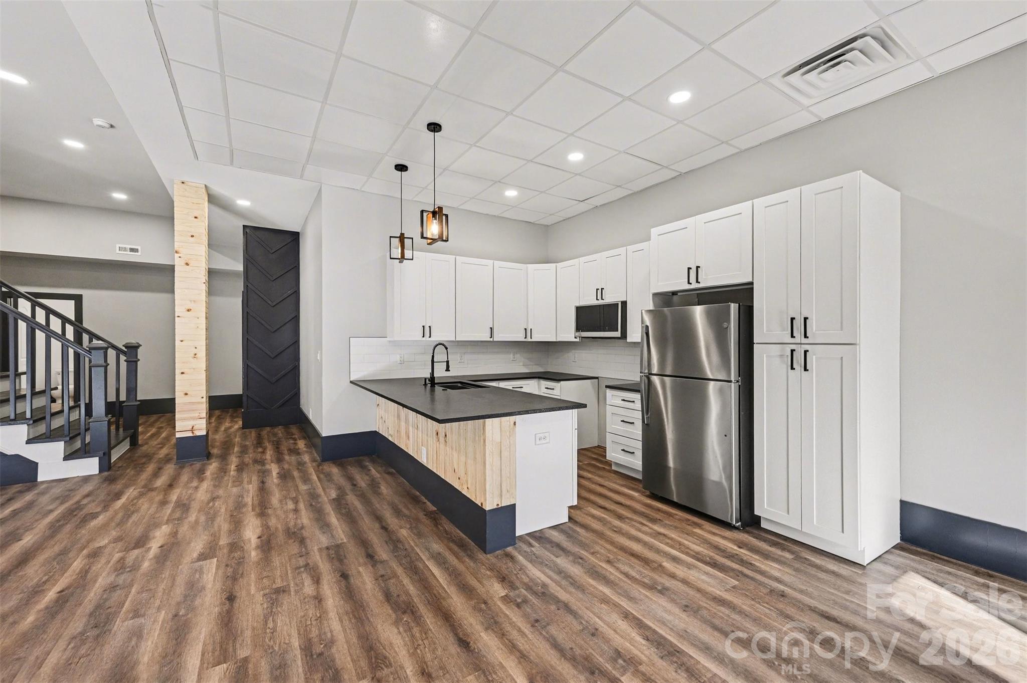 15200 August Lane — Charlotte