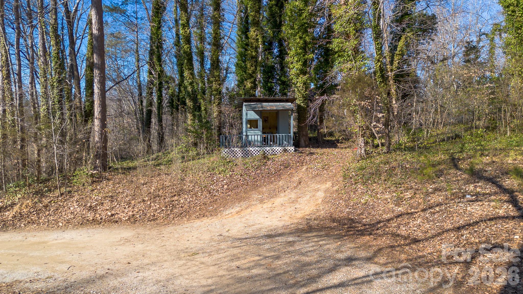 926 Mauney Road — Stanley