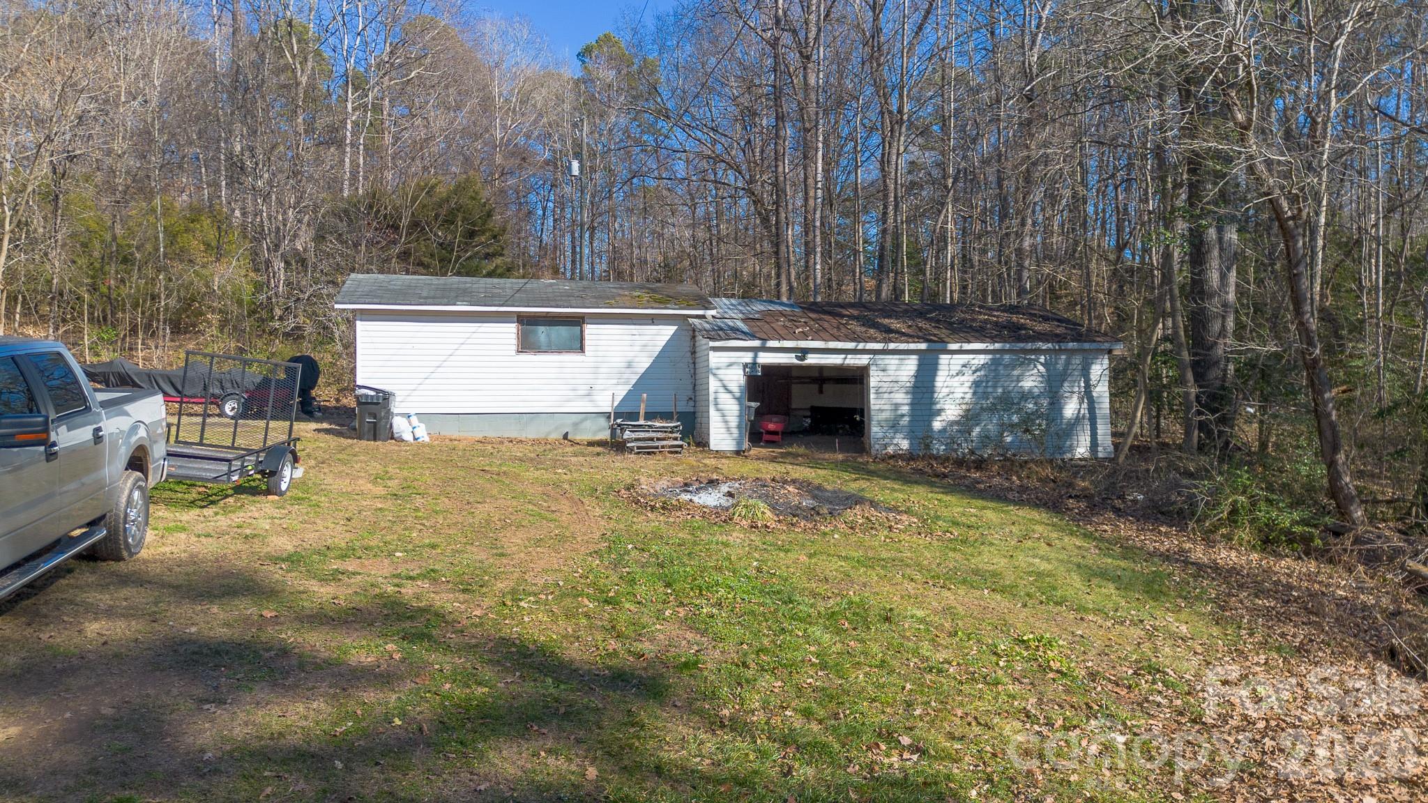 926 Mauney Road — Stanley