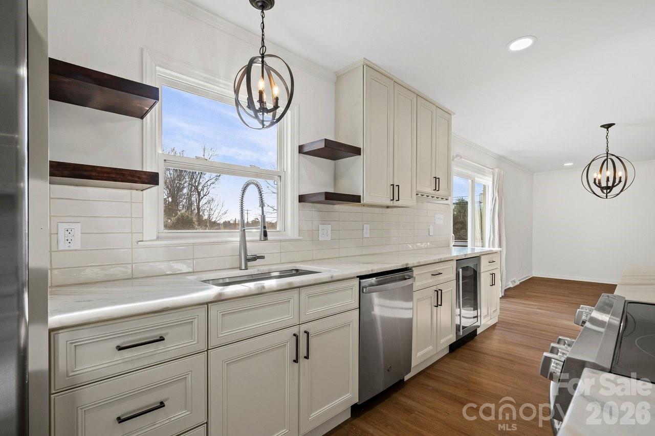 16808 Knoxwood Drive — Huntersville